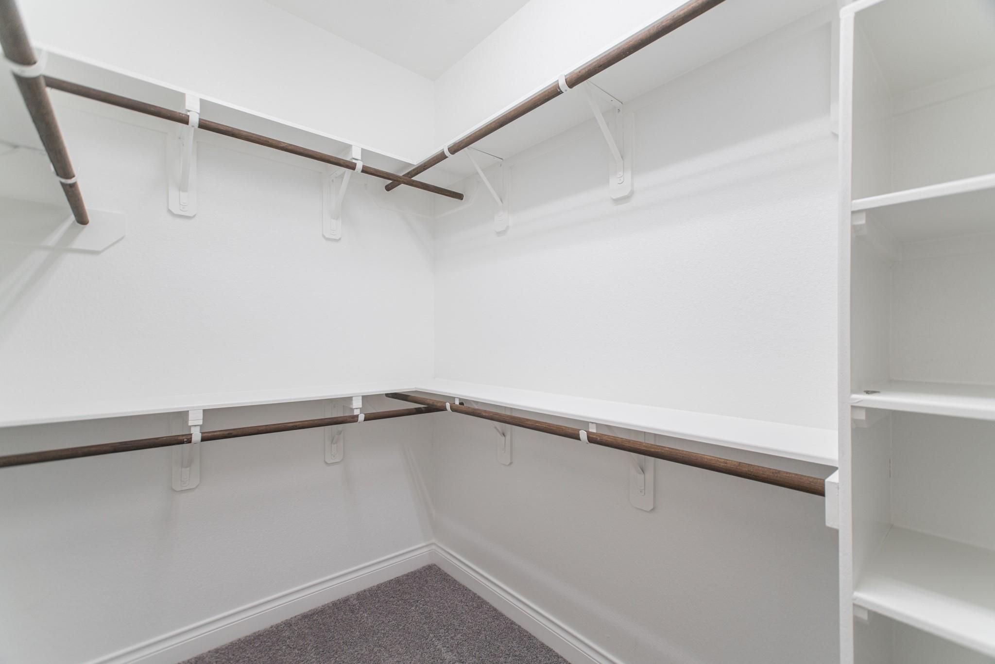 9430 Stablewood Lakes Lane