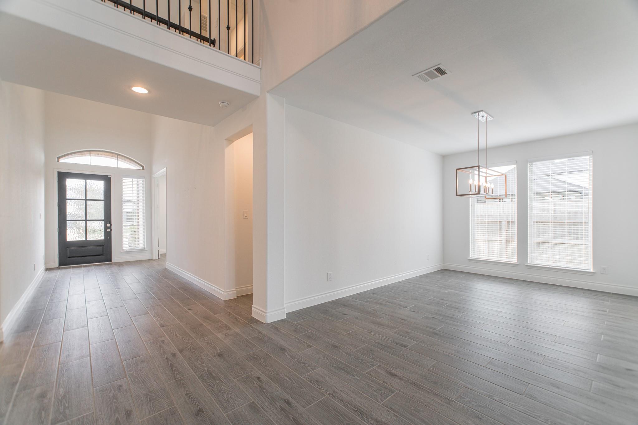 9430 Stablewood Lakes Lane