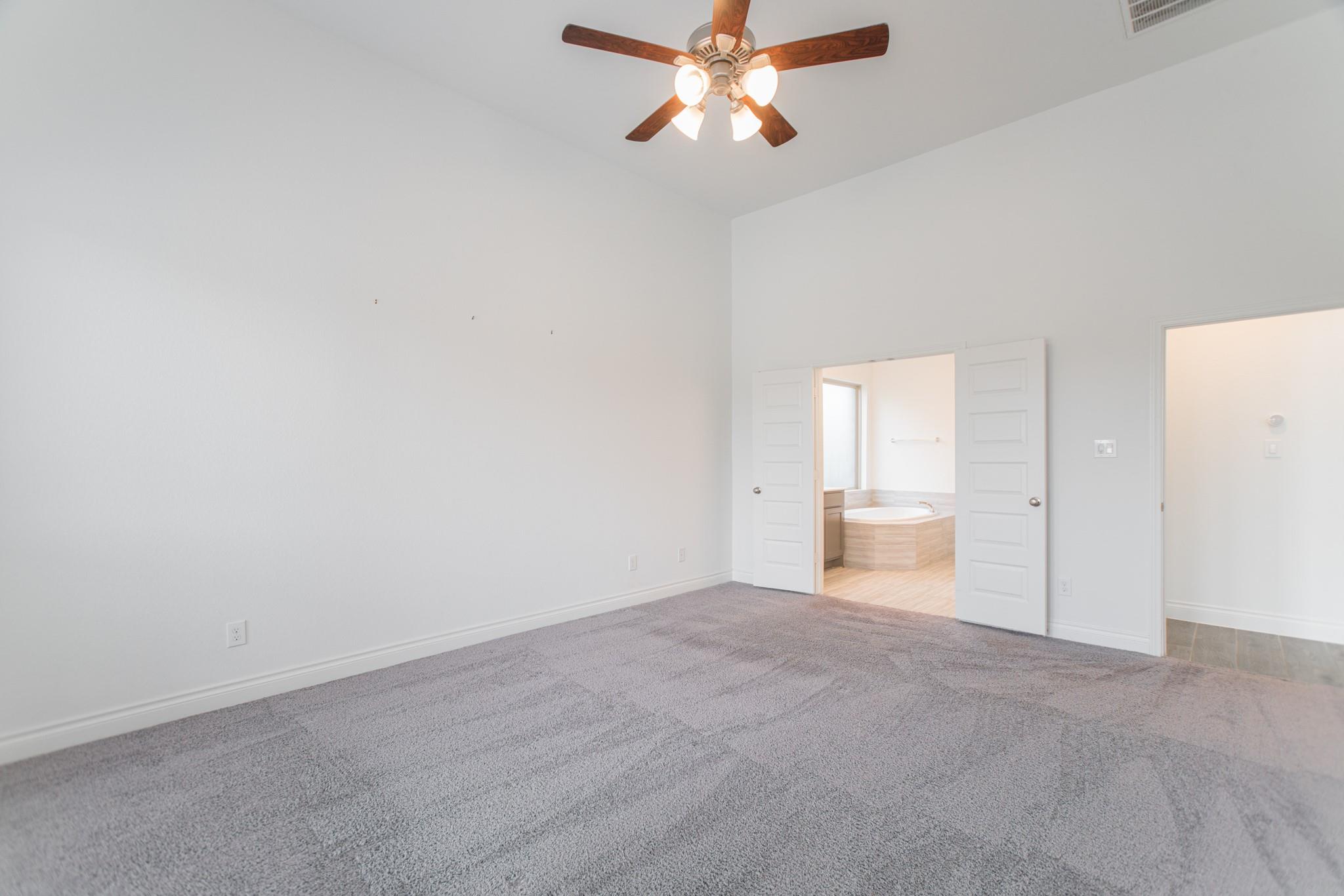 9430 Stablewood Lakes Lane