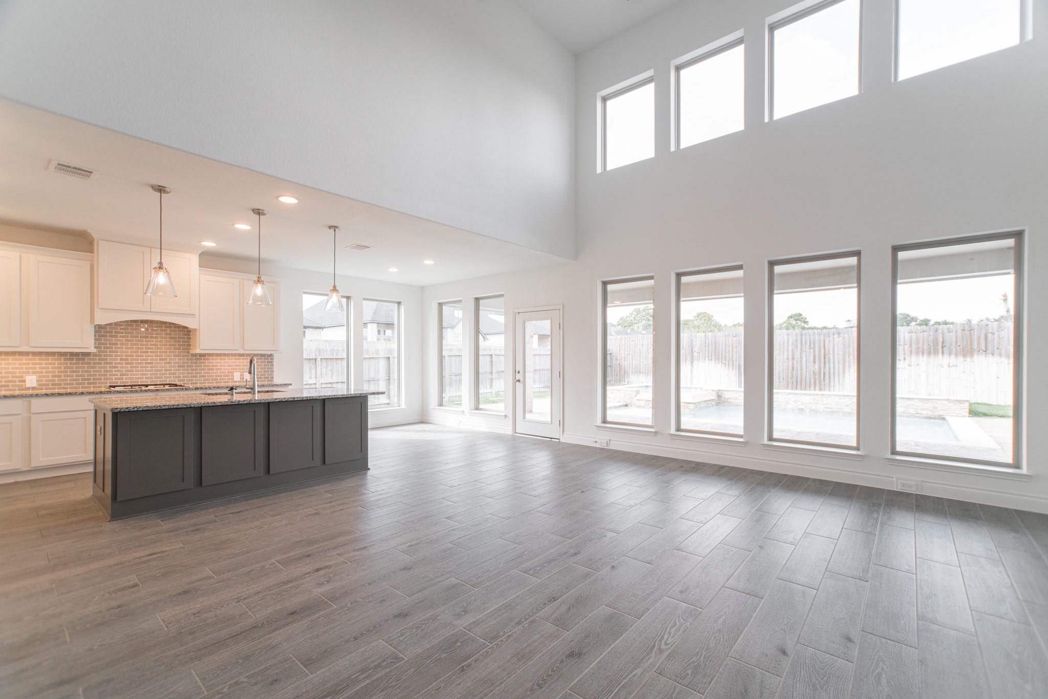 9430 Stablewood Lakes Lane