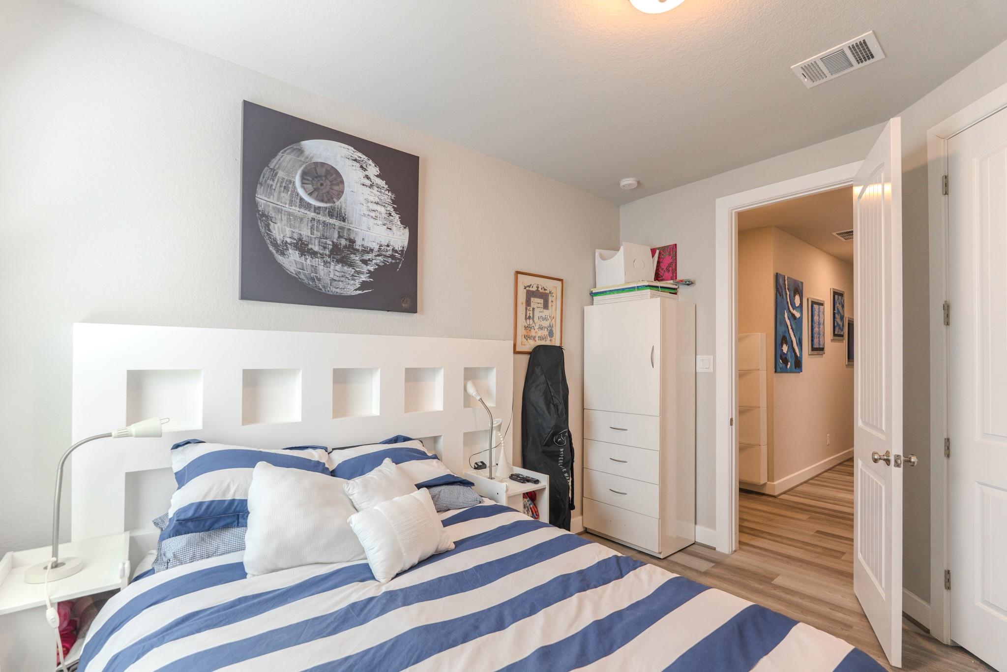 40 Snowdrop Lily Drive