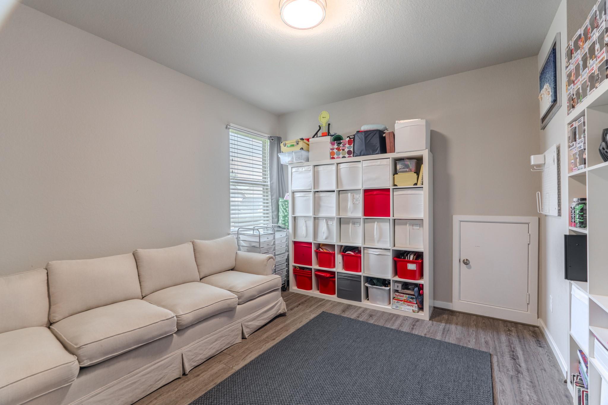 40 Snowdrop Lily Drive