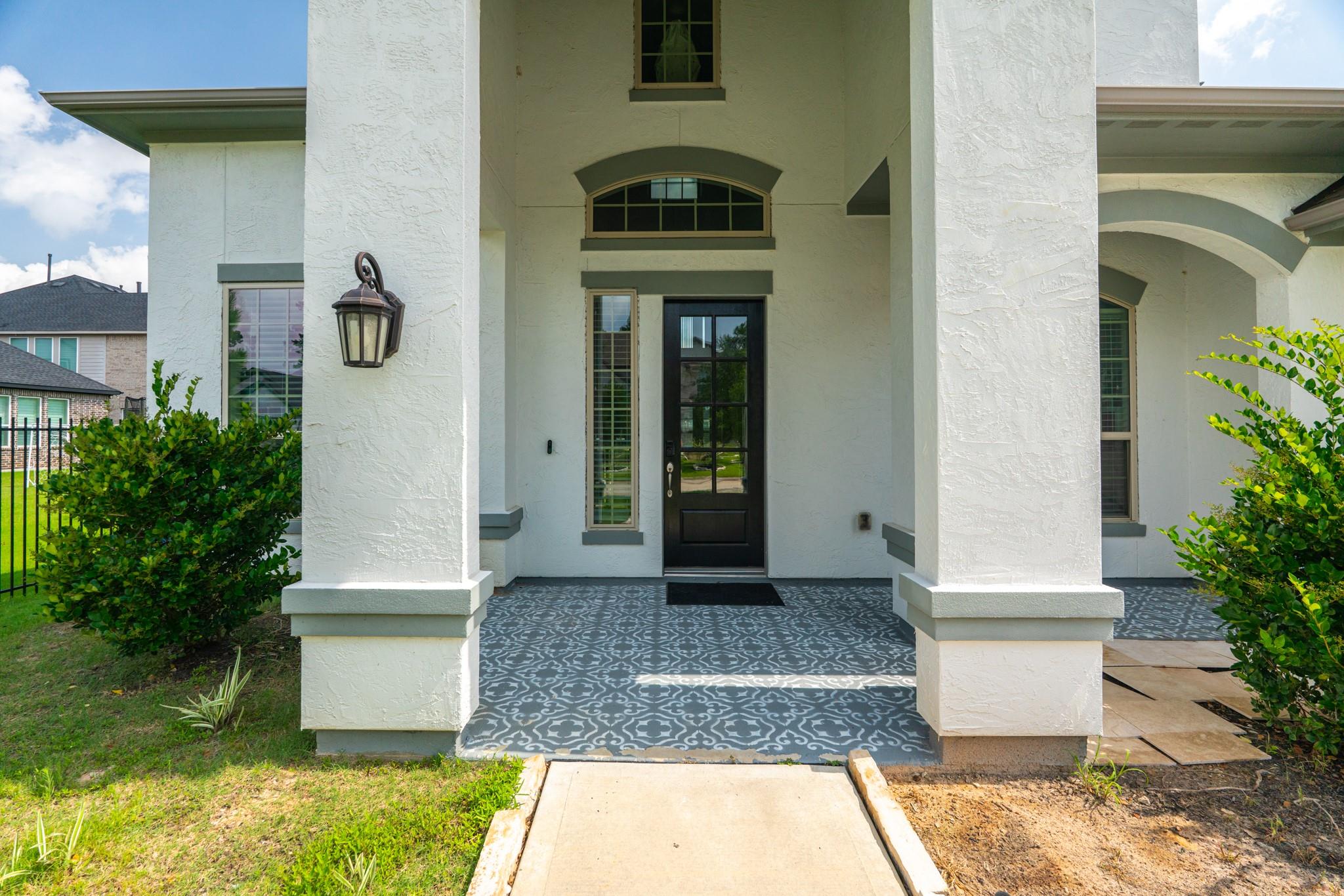 40 Snowdrop Lily Drive