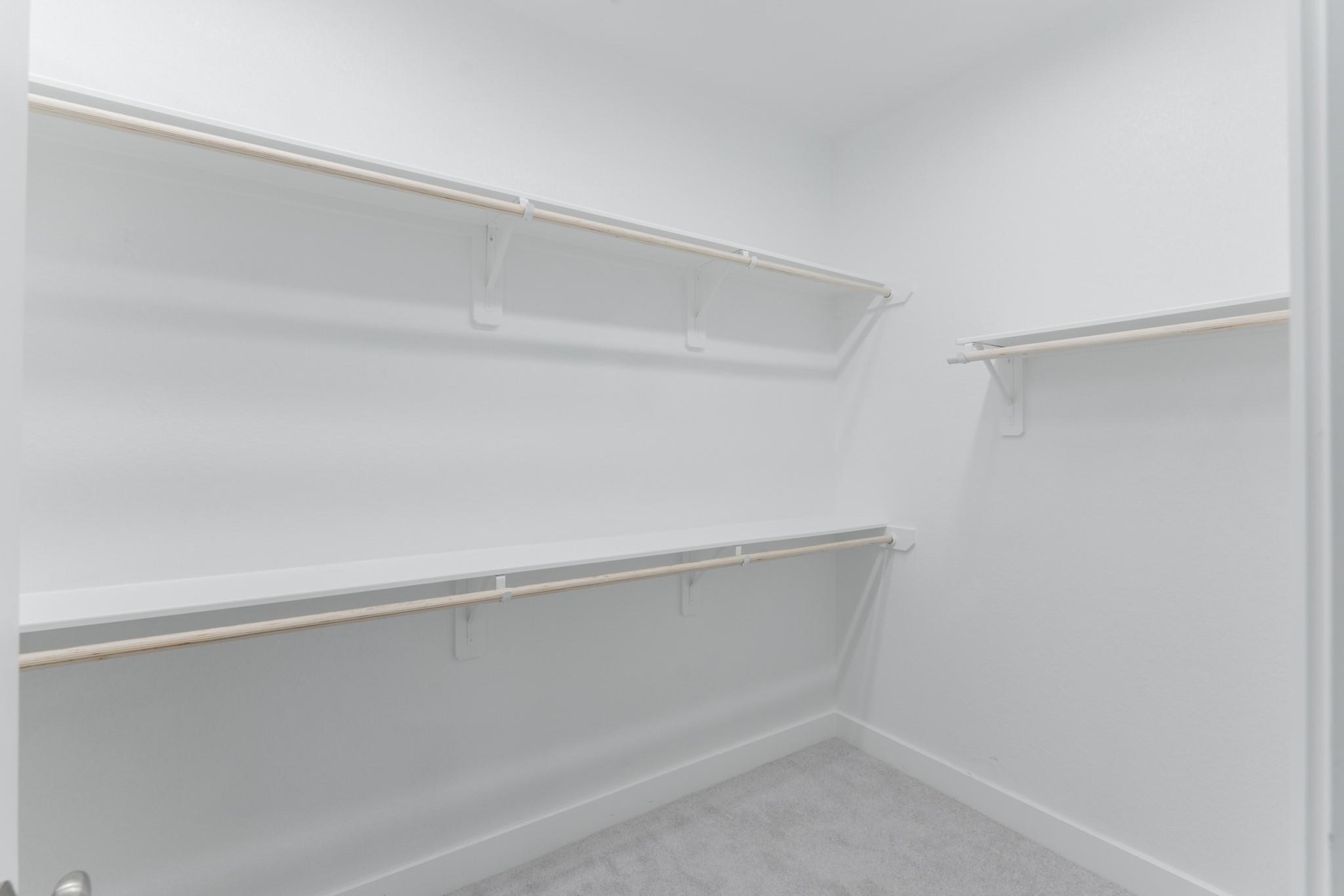 146 Renodes Garden Lane