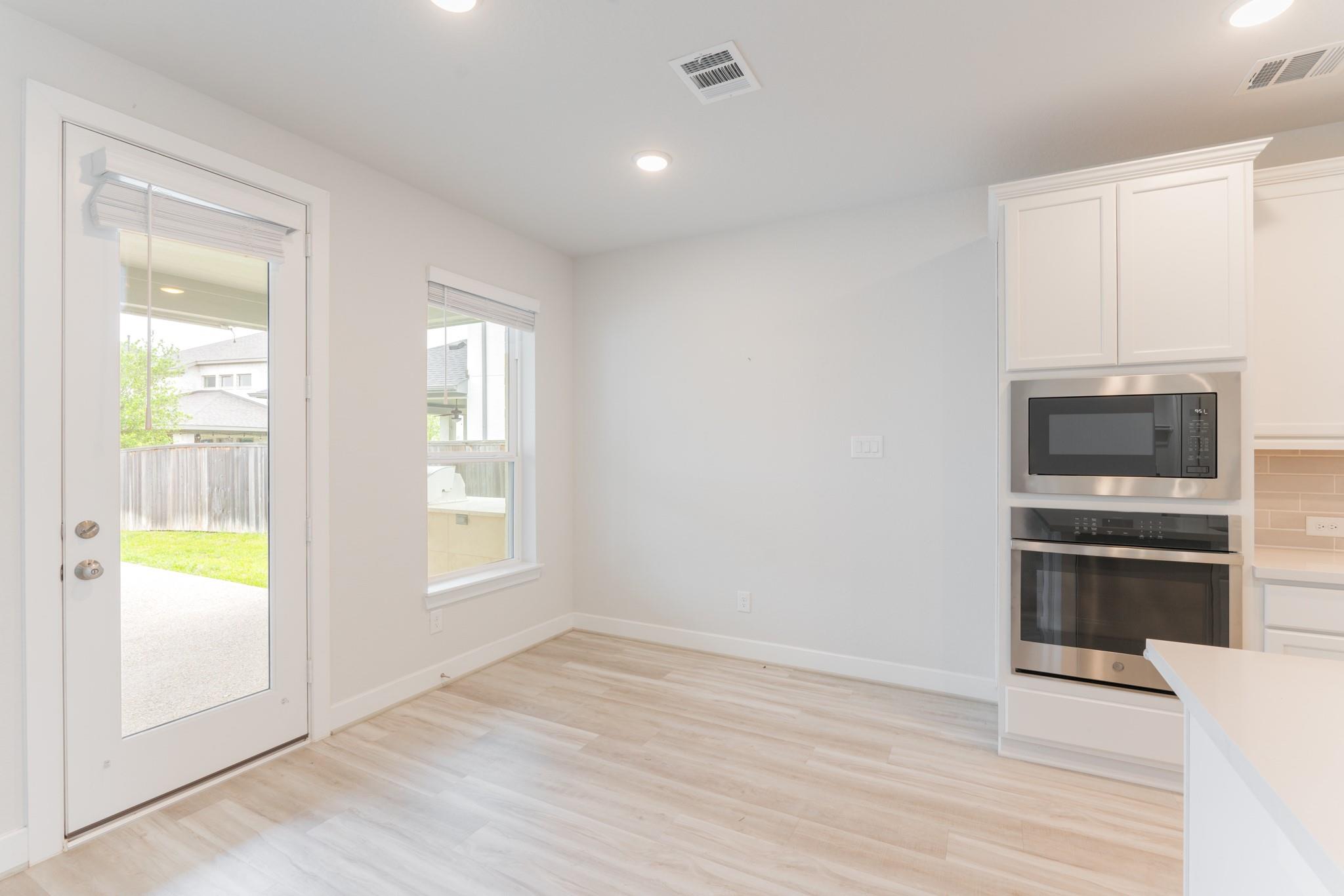 146 Renodes Garden Lane