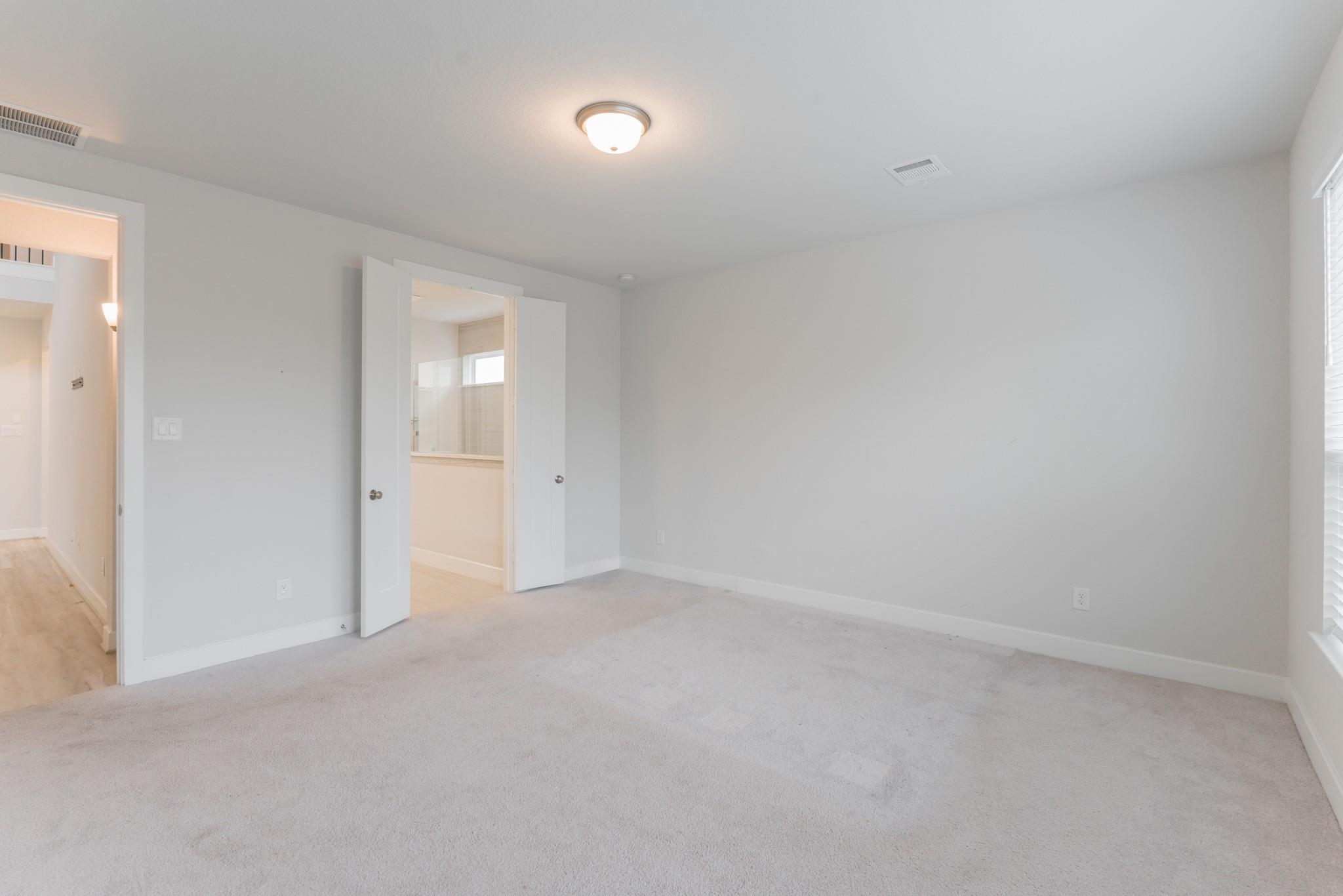 146 Renodes Garden Lane