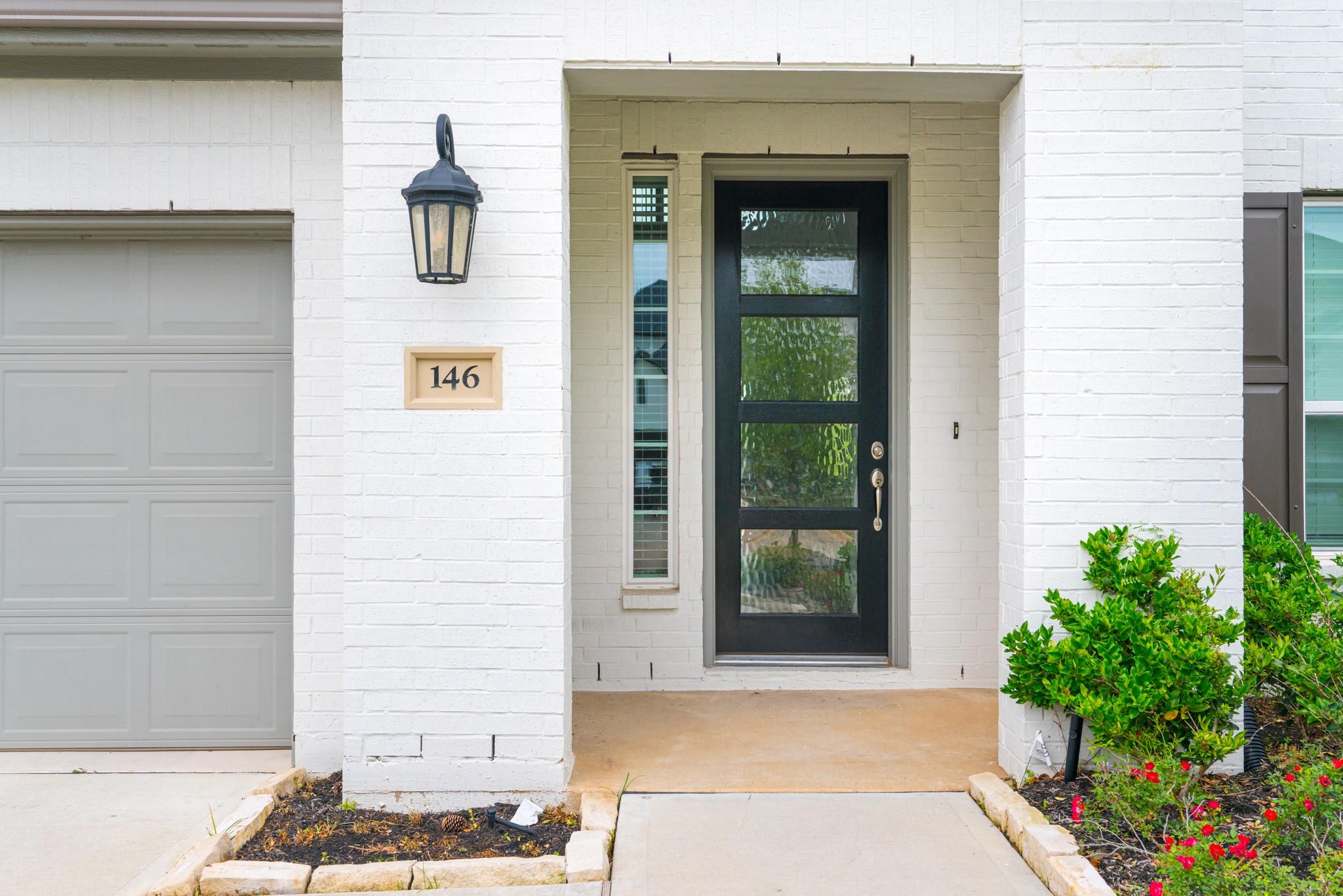 146 Renodes Garden Lane