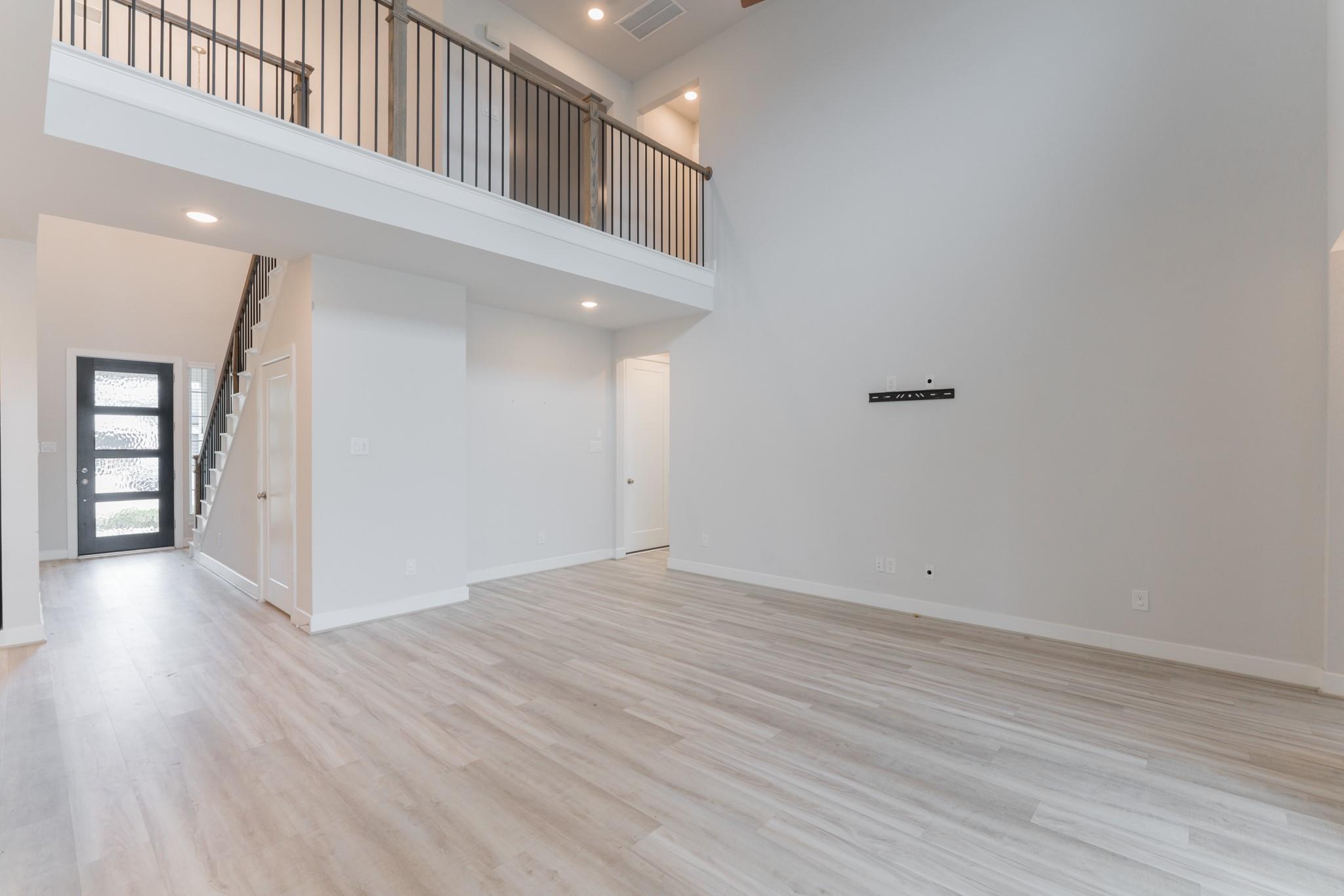 146 Renodes Garden Lane