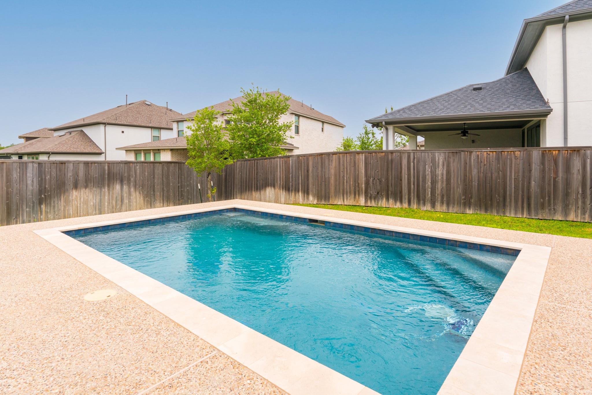 146 Renodes Garden Lane