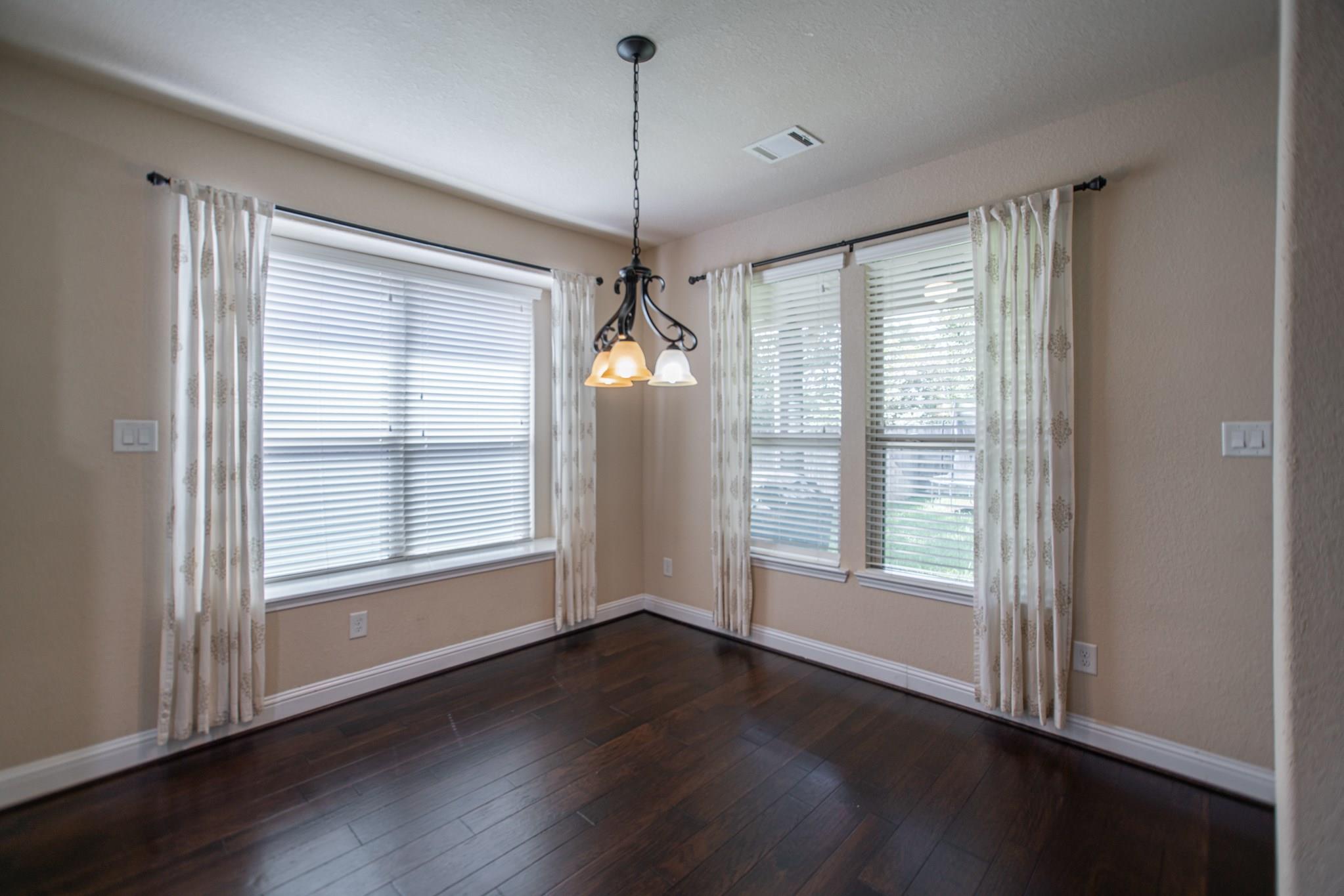 31 Whispering Thicket Place