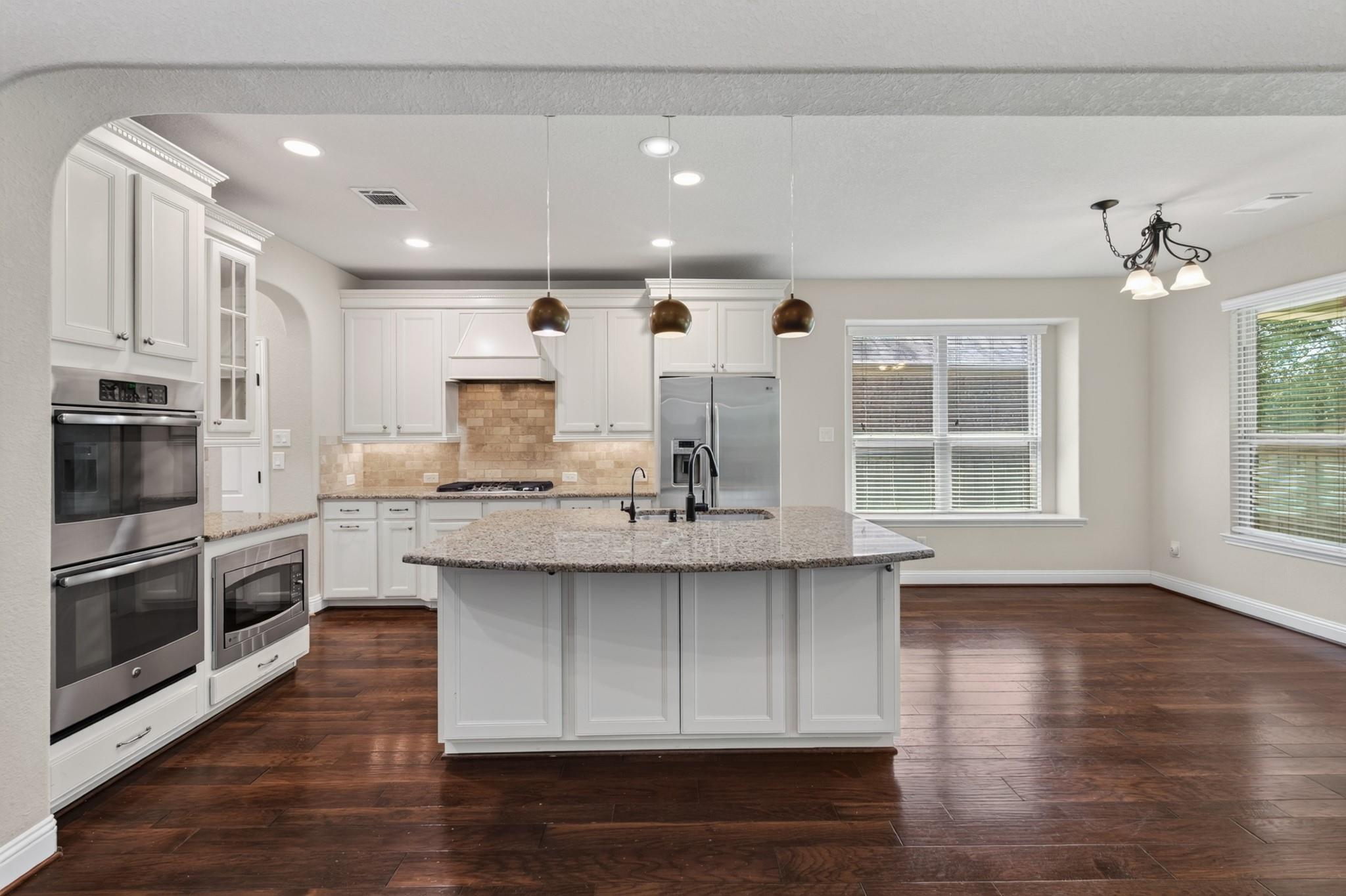 31 Whispering Thicket Place