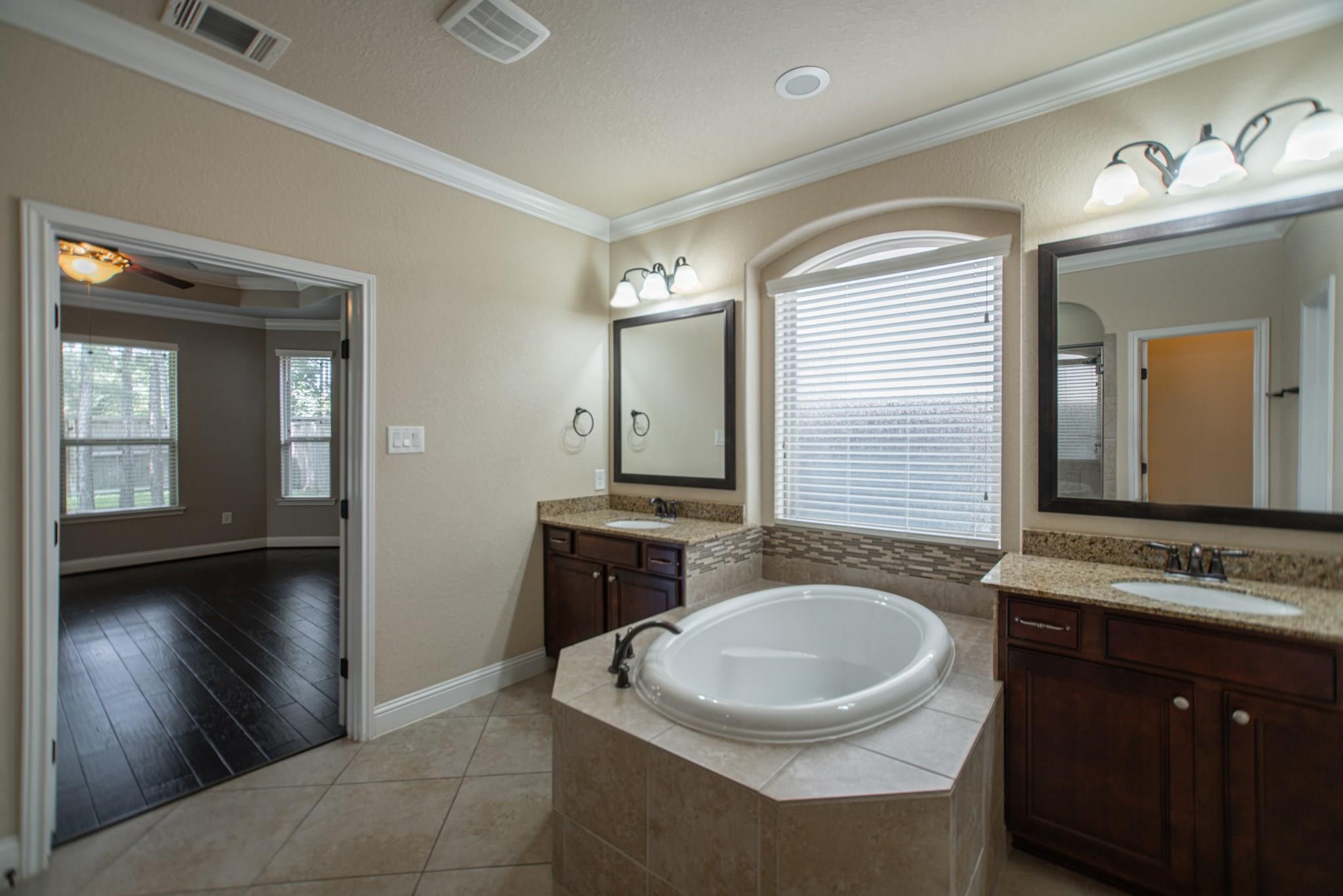 31 Whispering Thicket Place
