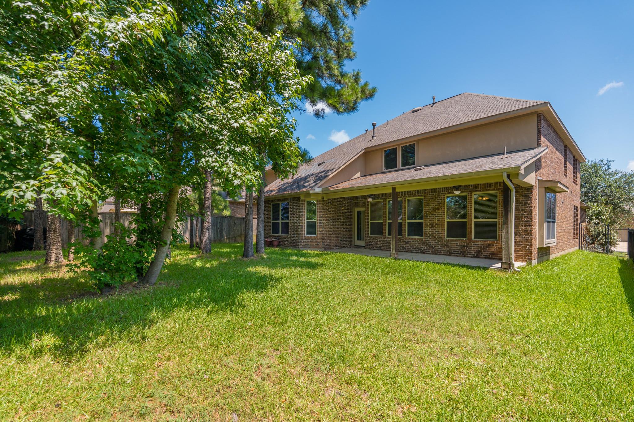 31 Whispering Thicket Place