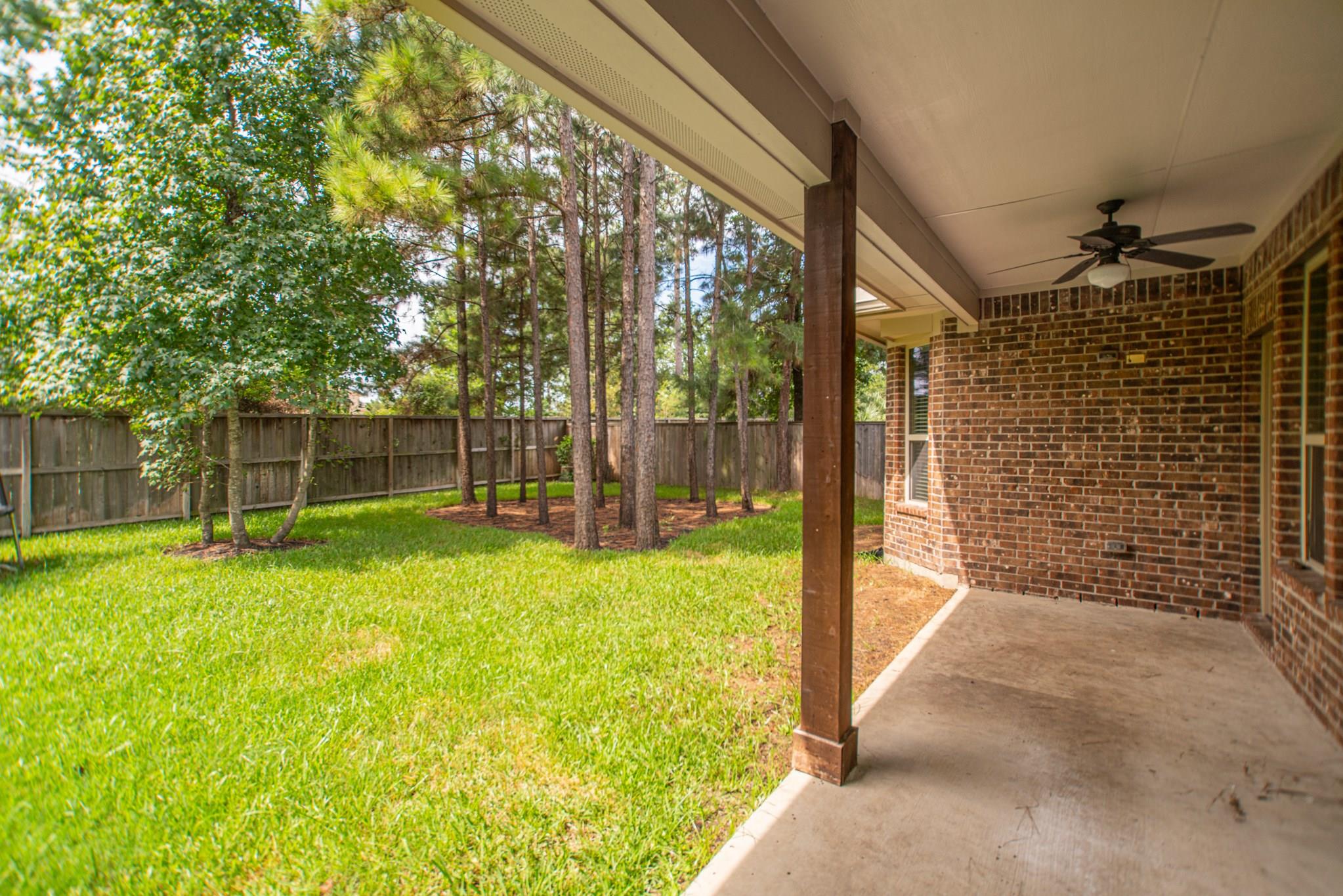 31 Whispering Thicket Place