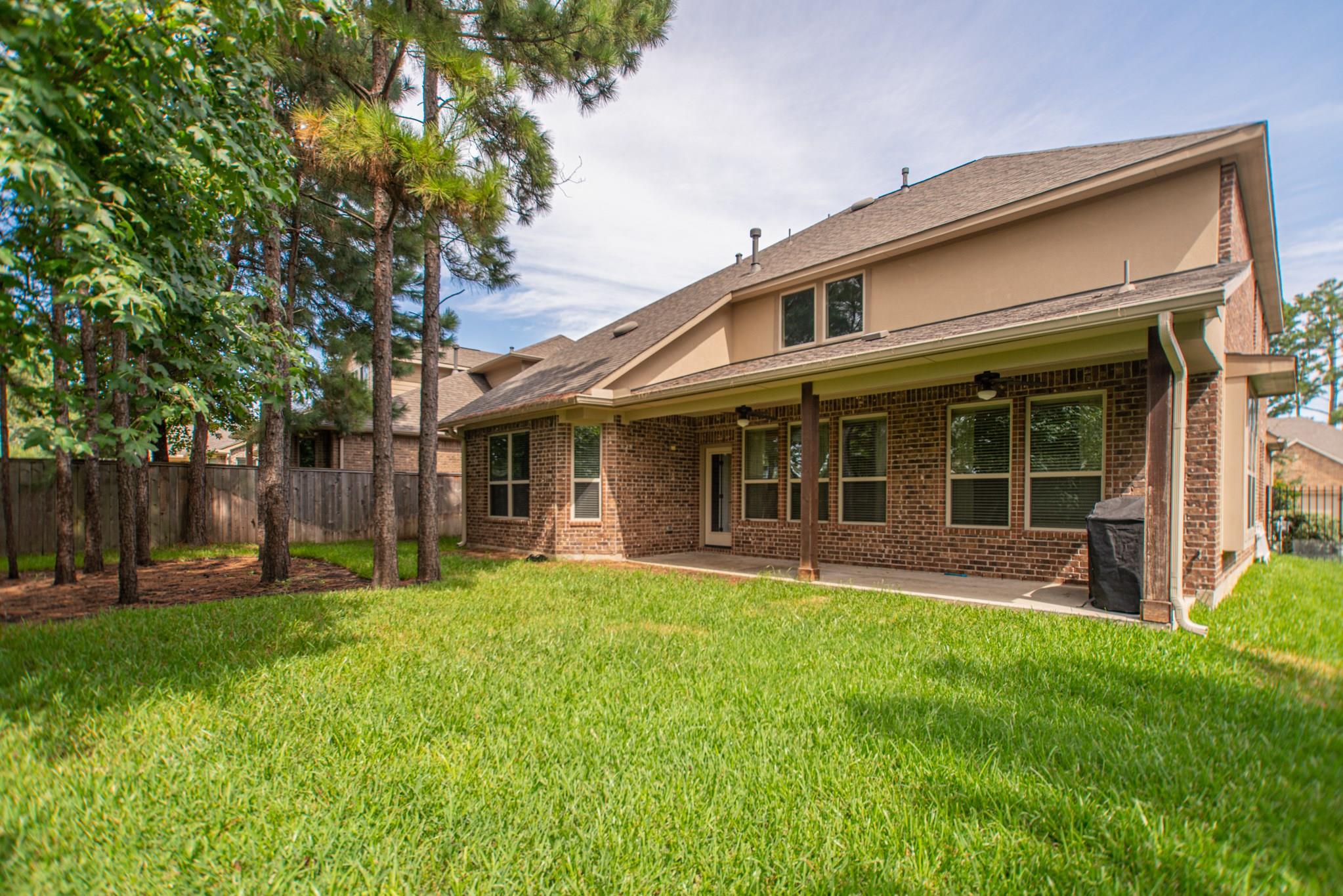 31 Whispering Thicket Place