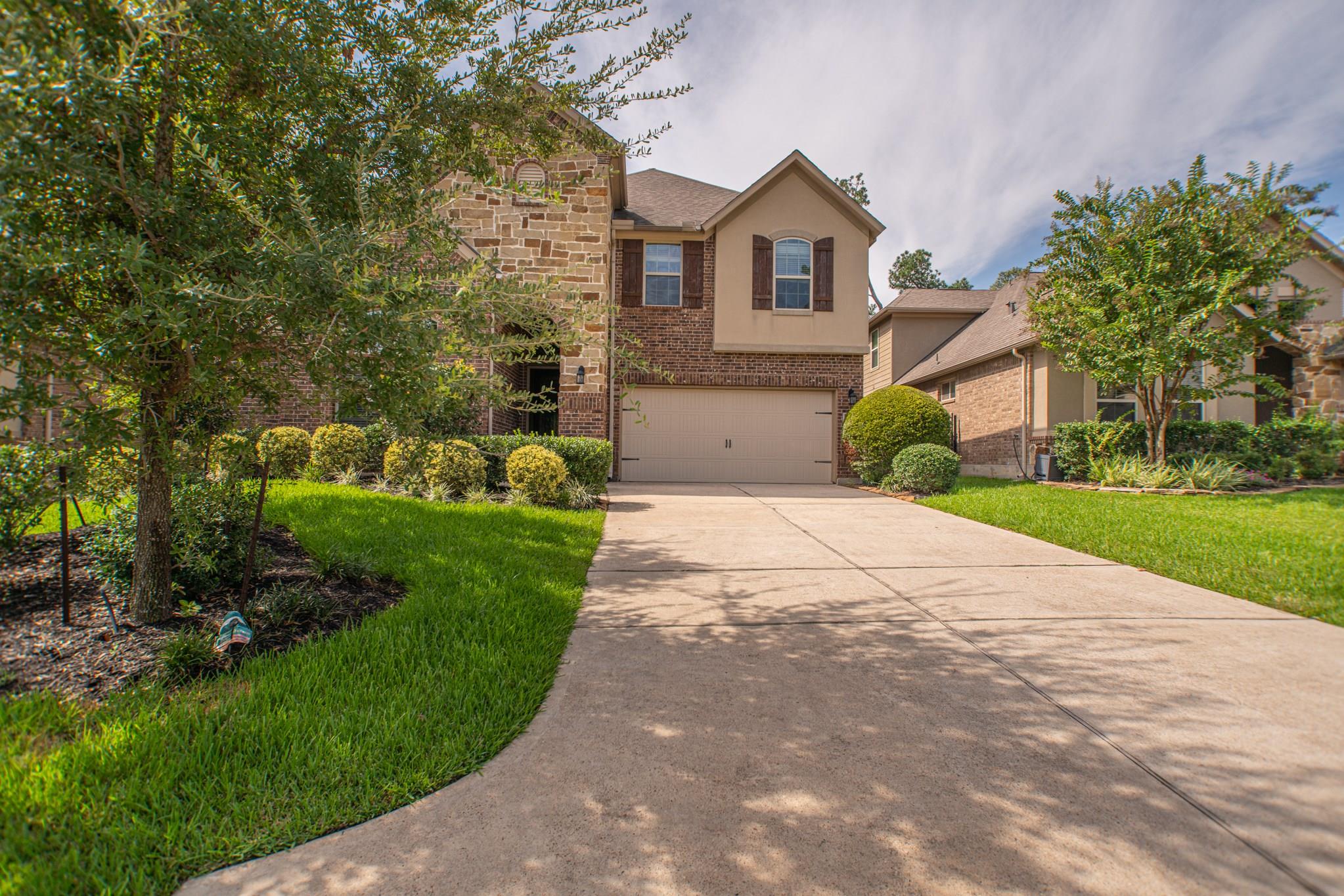 31 Whispering Thicket Place