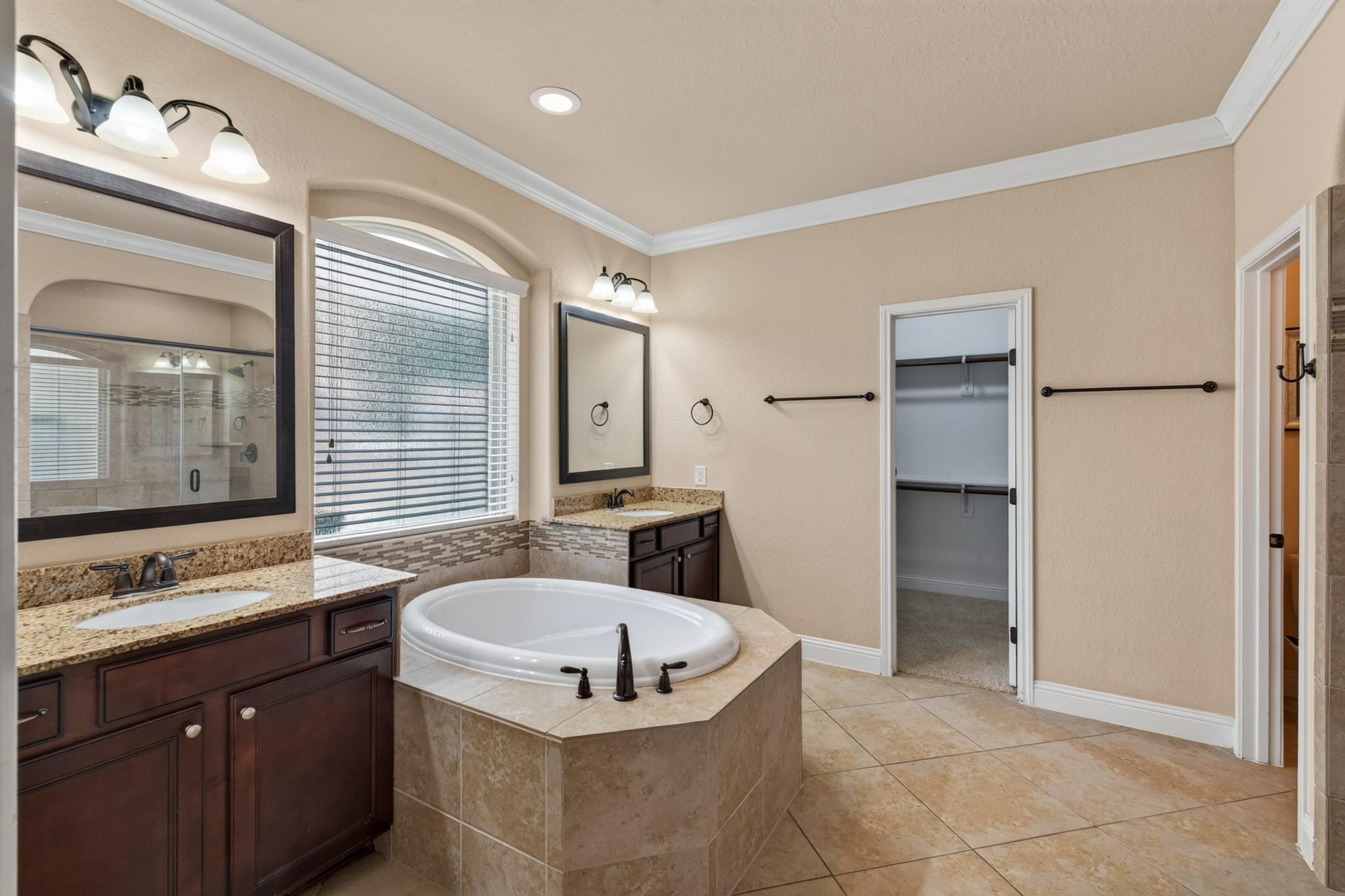 31 Whispering Thicket Place