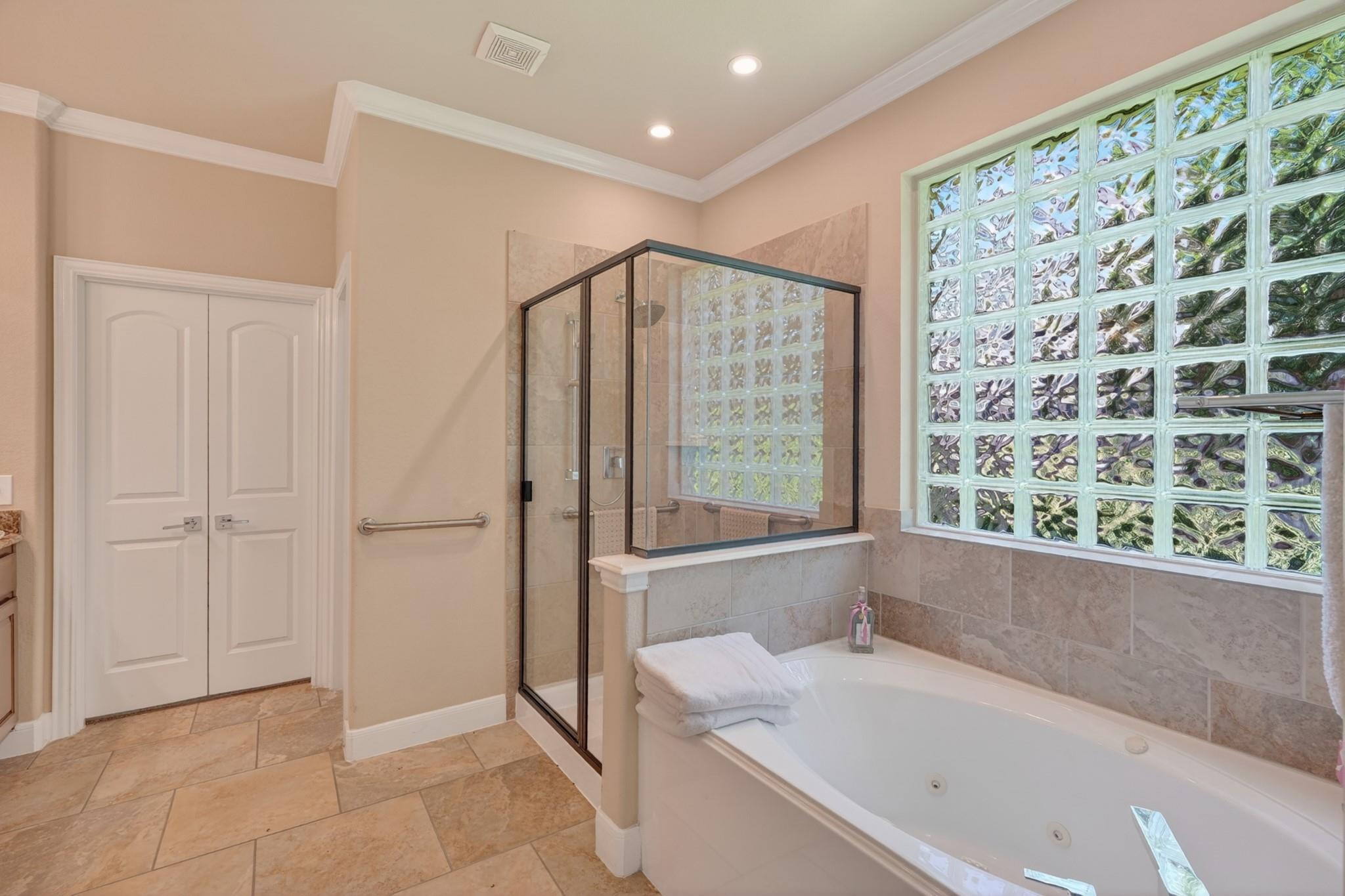 55 S Victoriana Circle