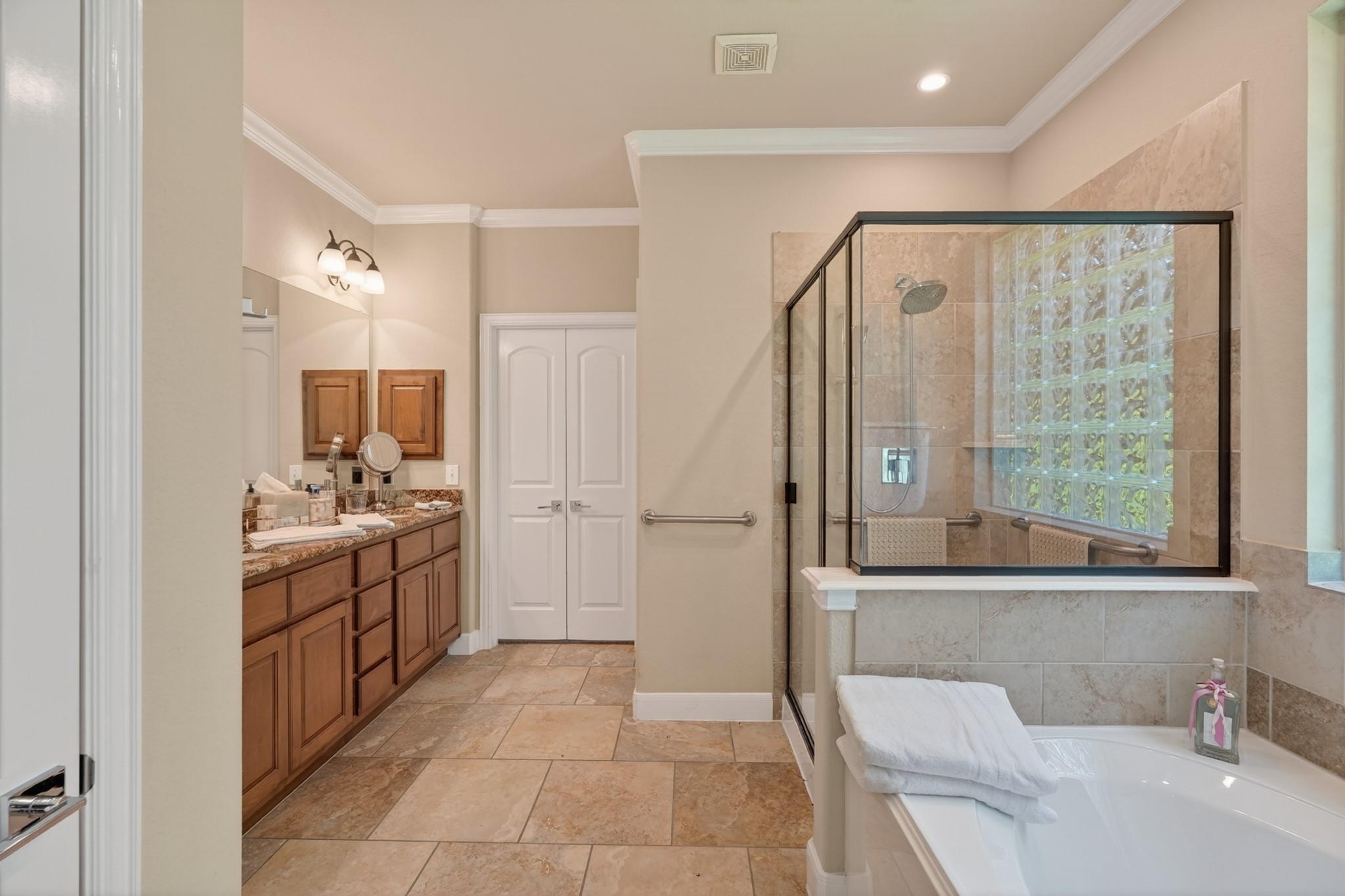 55 S Victoriana Circle