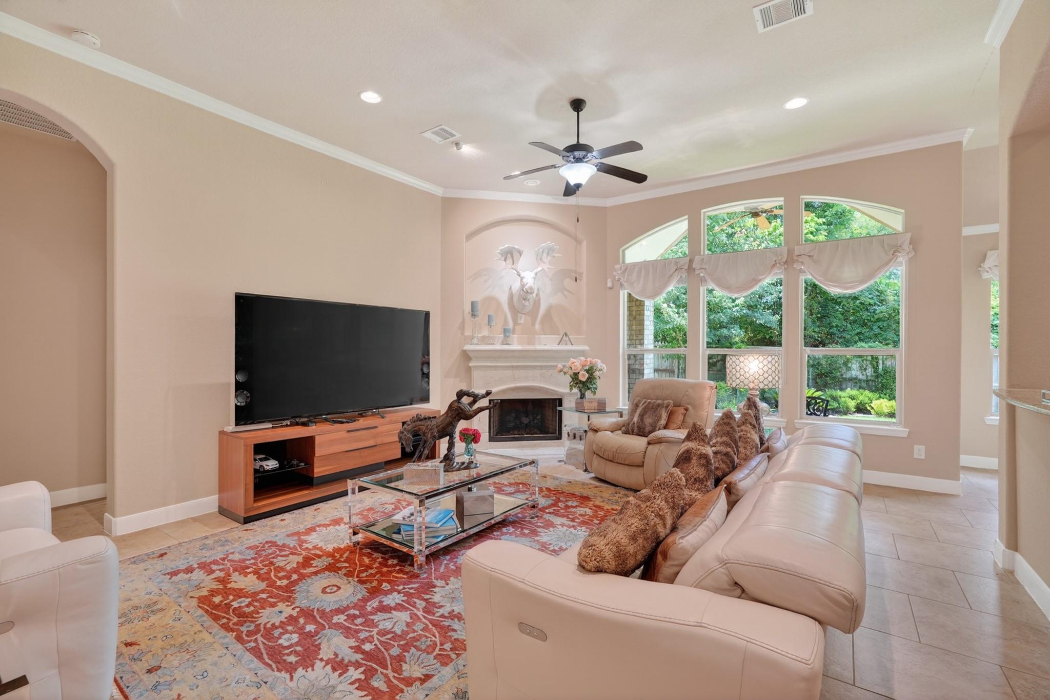 55 S Victoriana Circle