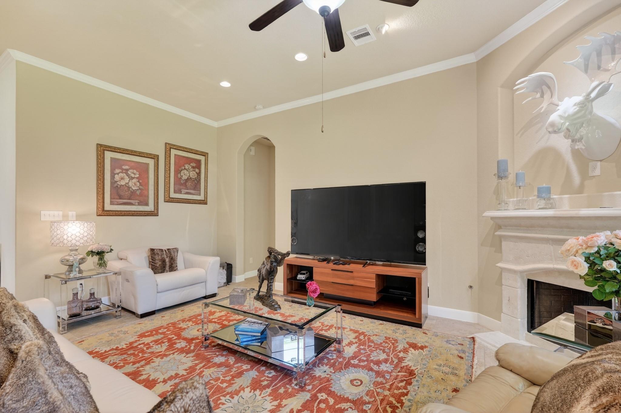 55 S Victoriana Circle
