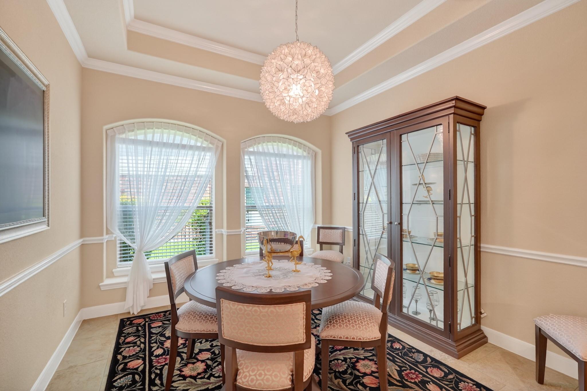 55 S Victoriana Circle