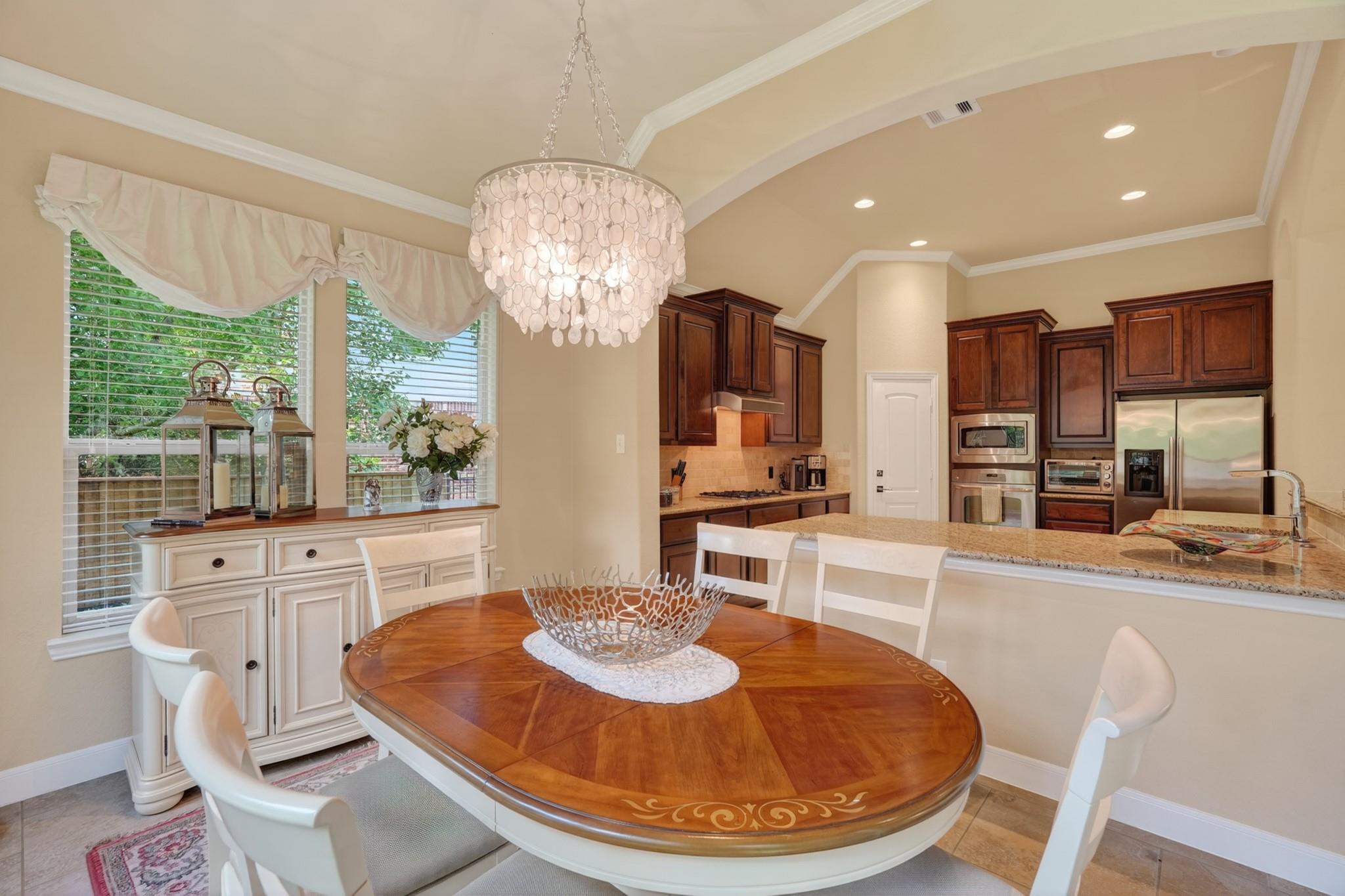55 S Victoriana Circle