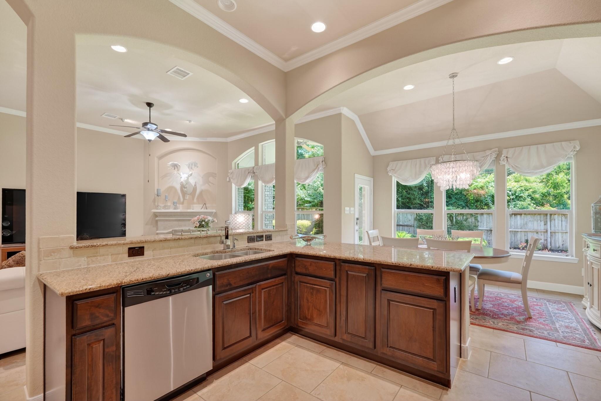 55 S Victoriana Circle