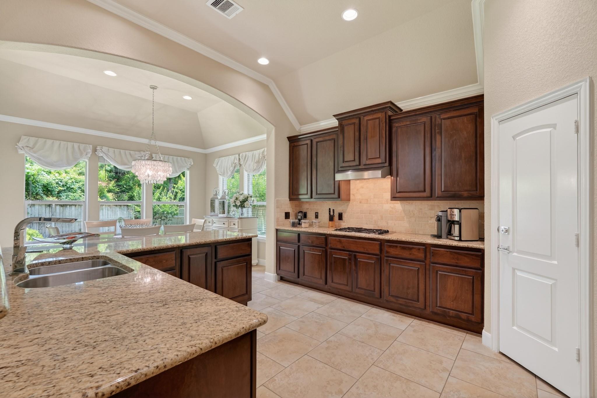 55 S Victoriana Circle