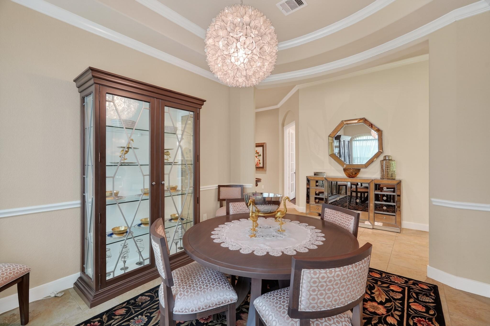 55 S Victoriana Circle