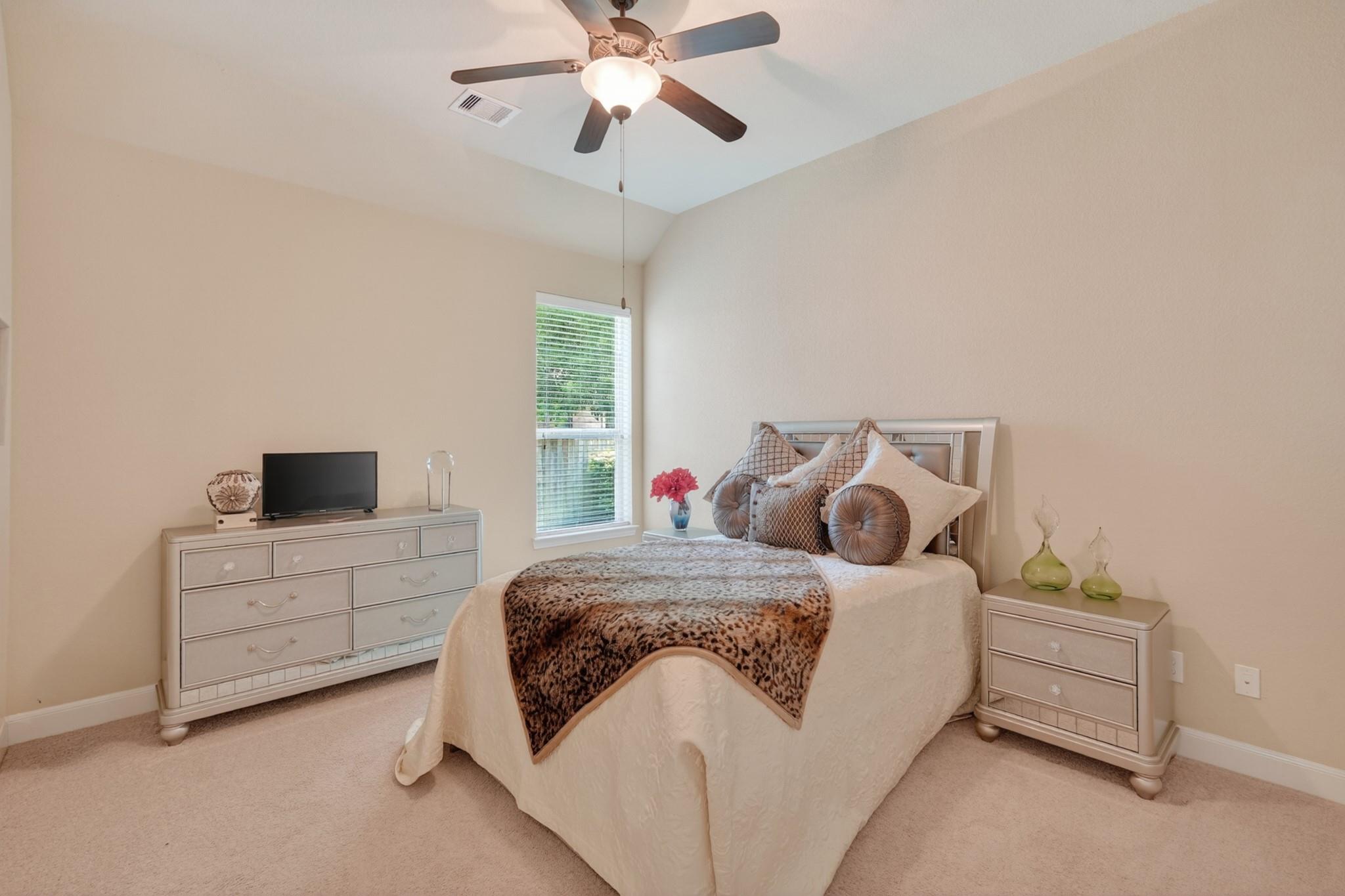 55 S Victoriana Circle