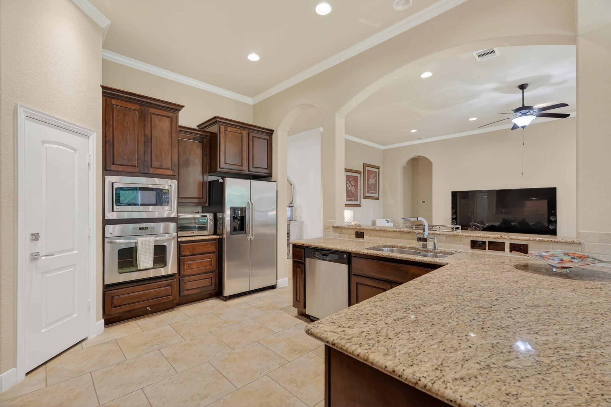 55 S Victoriana Circle