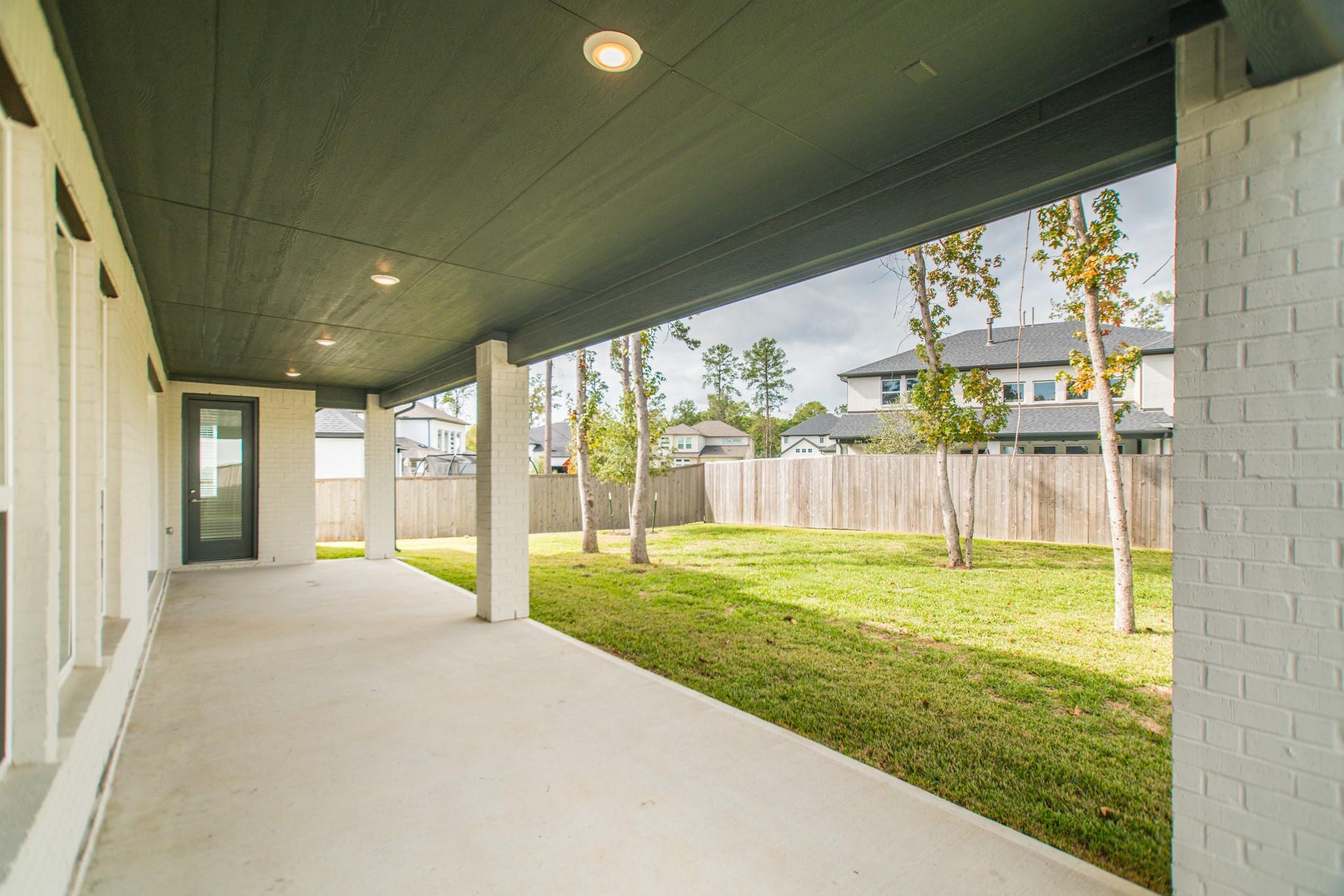 11 Mariposa Woods Drive