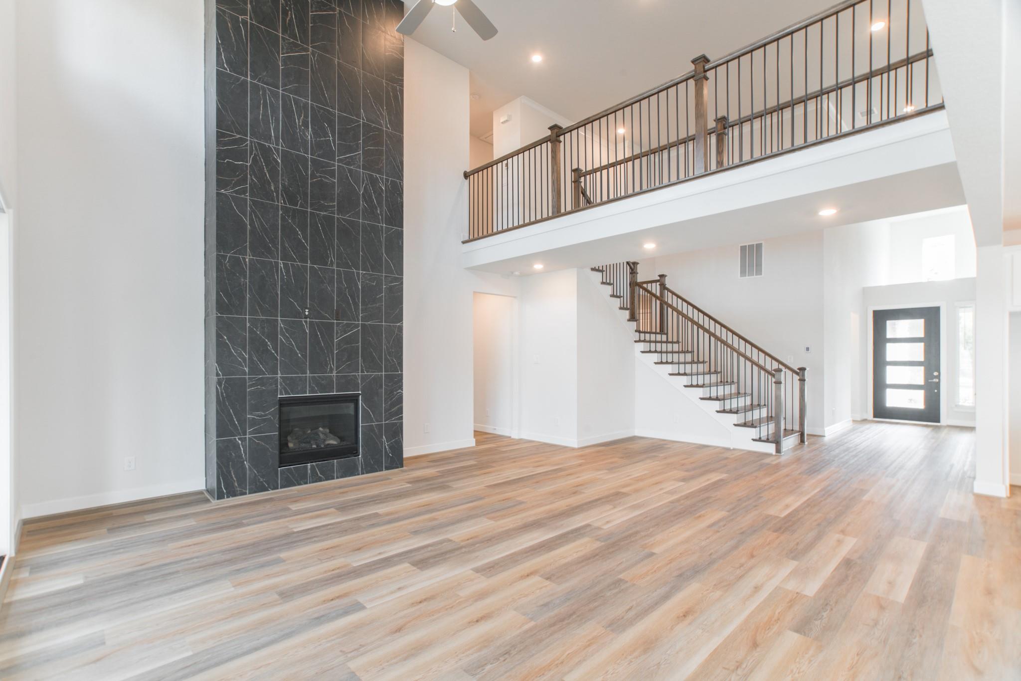 11 Mariposa Woods Drive