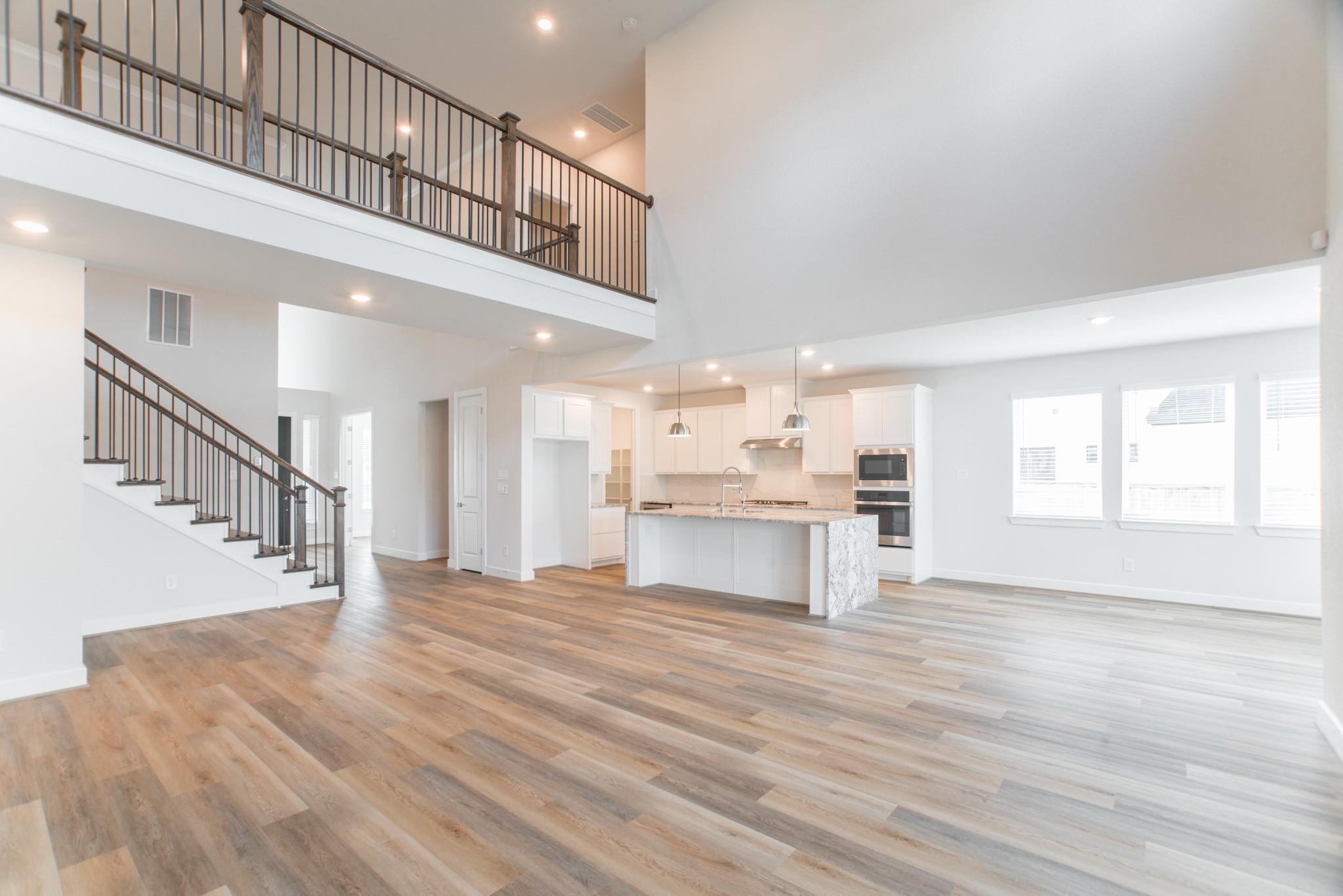 11 Mariposa Woods Drive