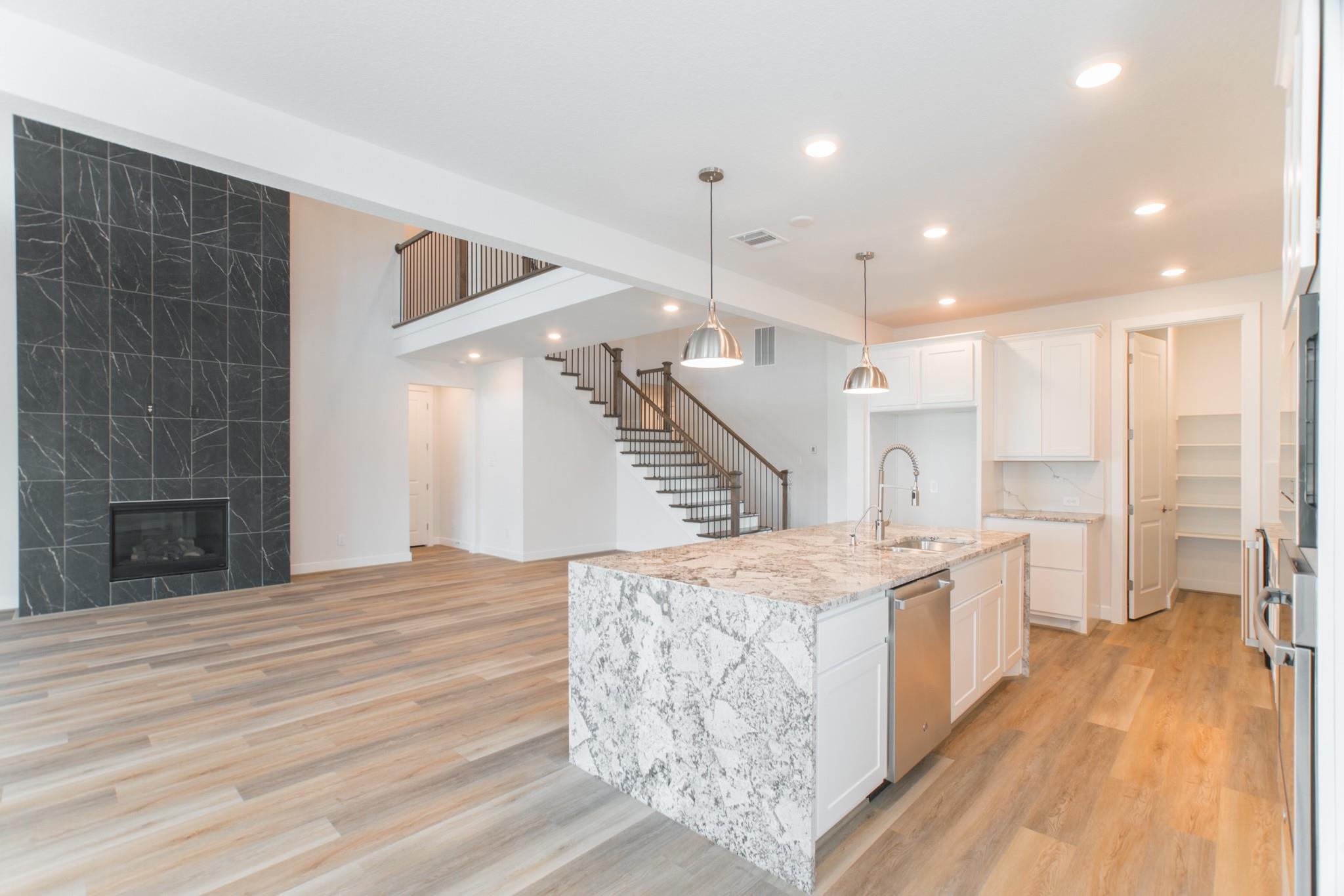 11 Mariposa Woods Drive