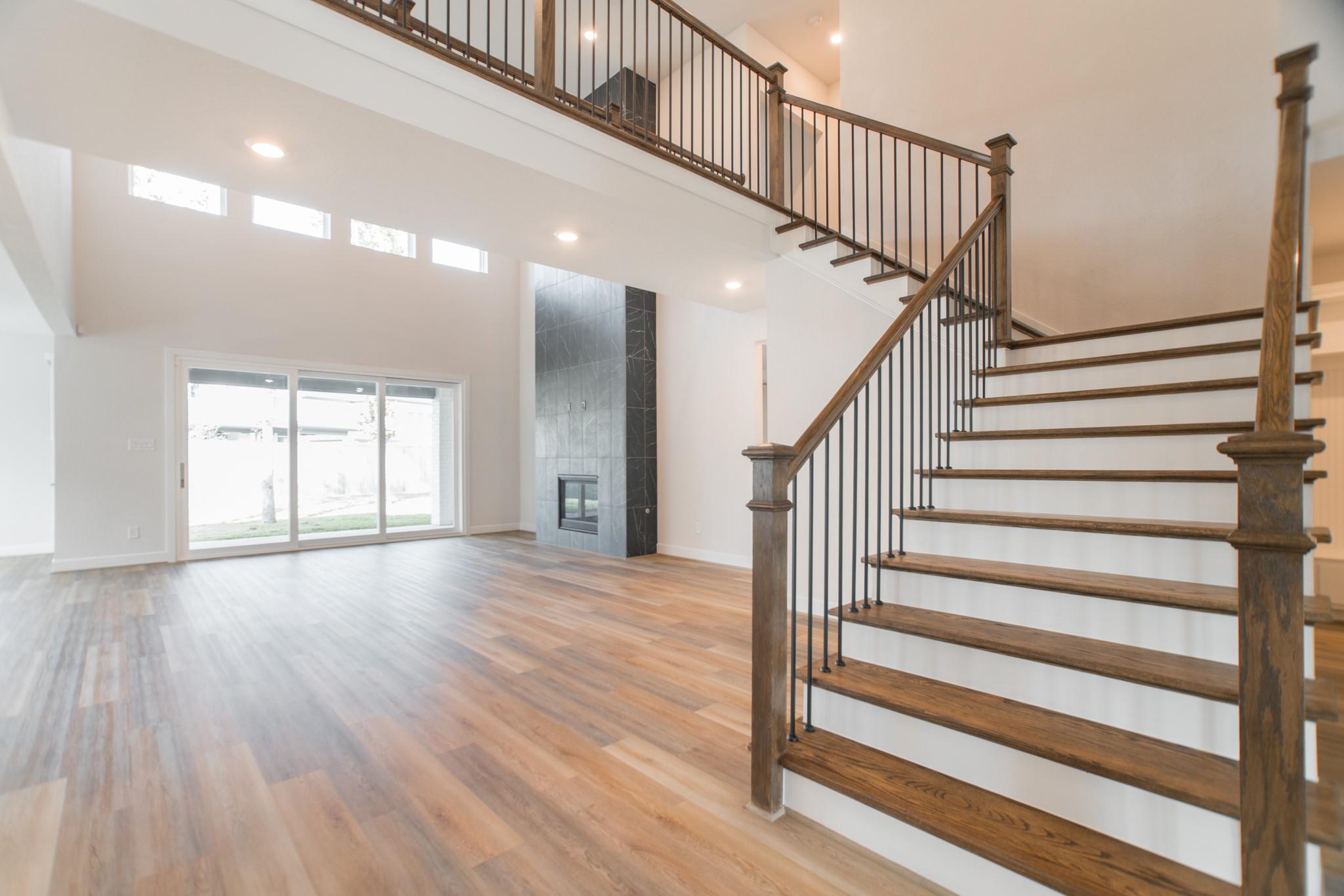 11 Mariposa Woods Drive