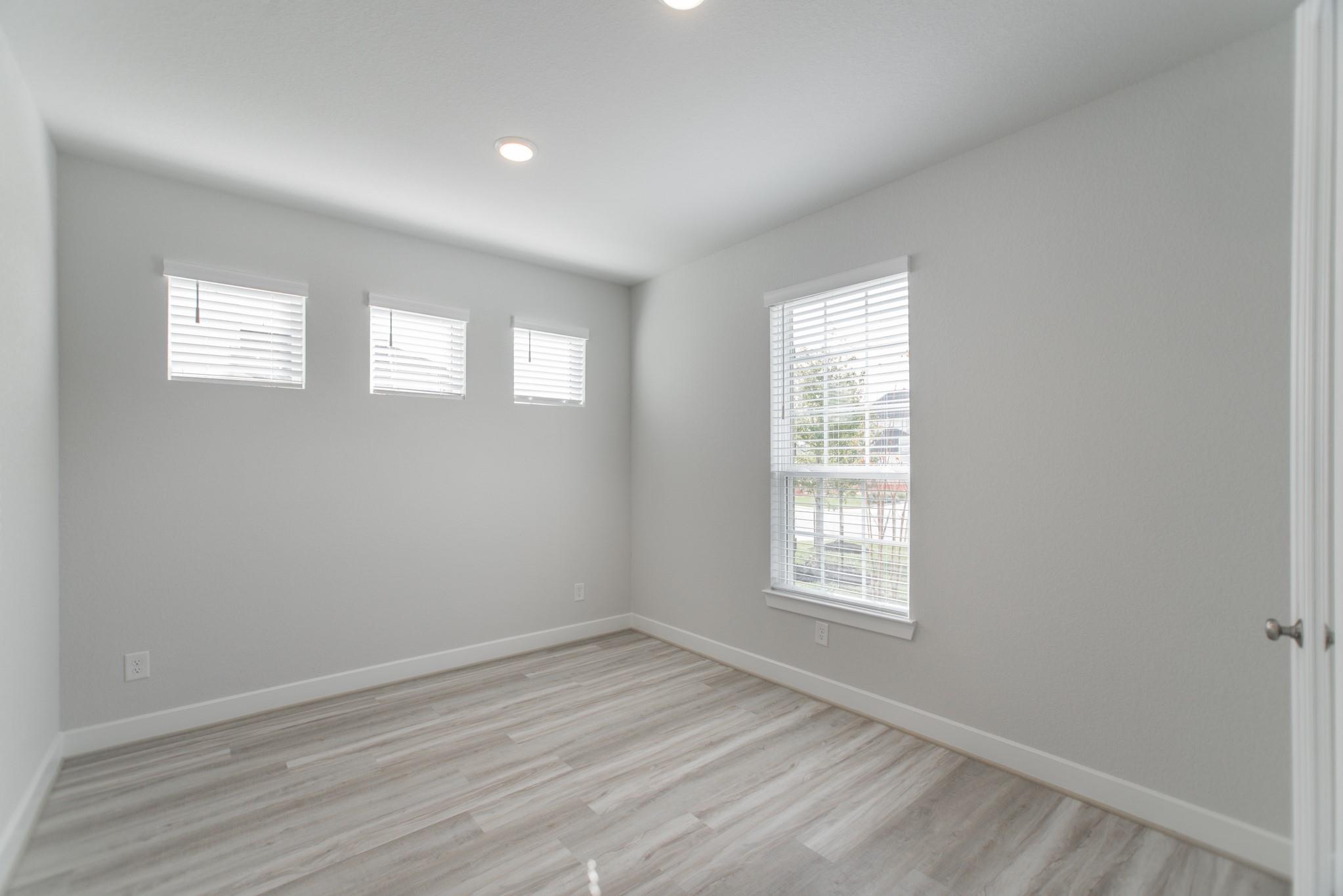 155 Renodes Garden