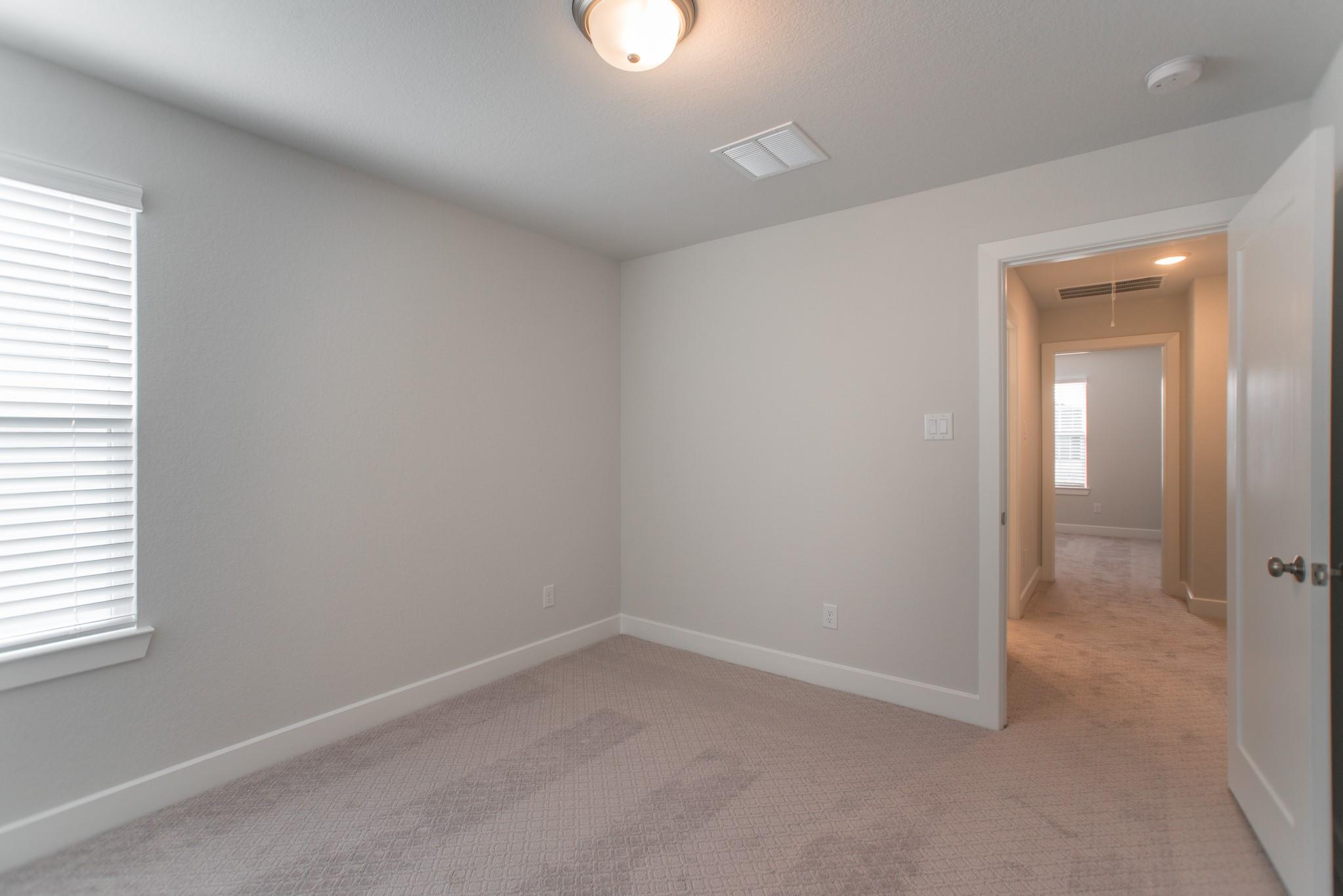 155 Renodes Garden