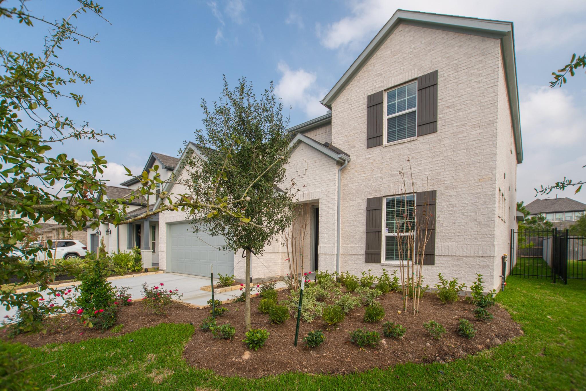 155 Renodes Garden