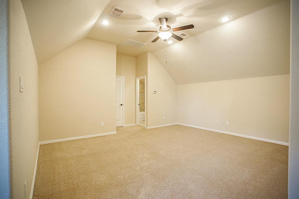 106 S Sawbridge Circle