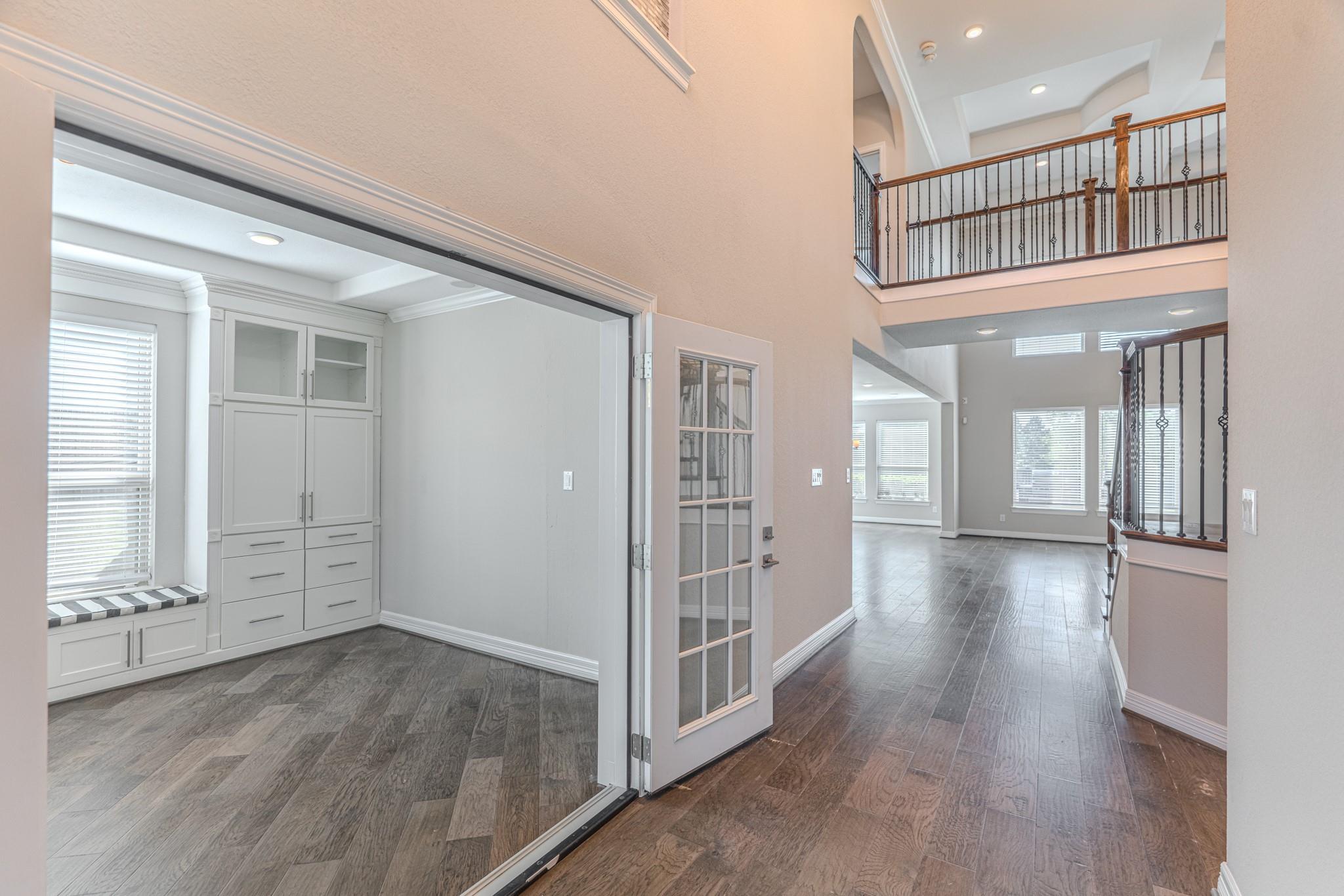 6 Winter Thicket Place