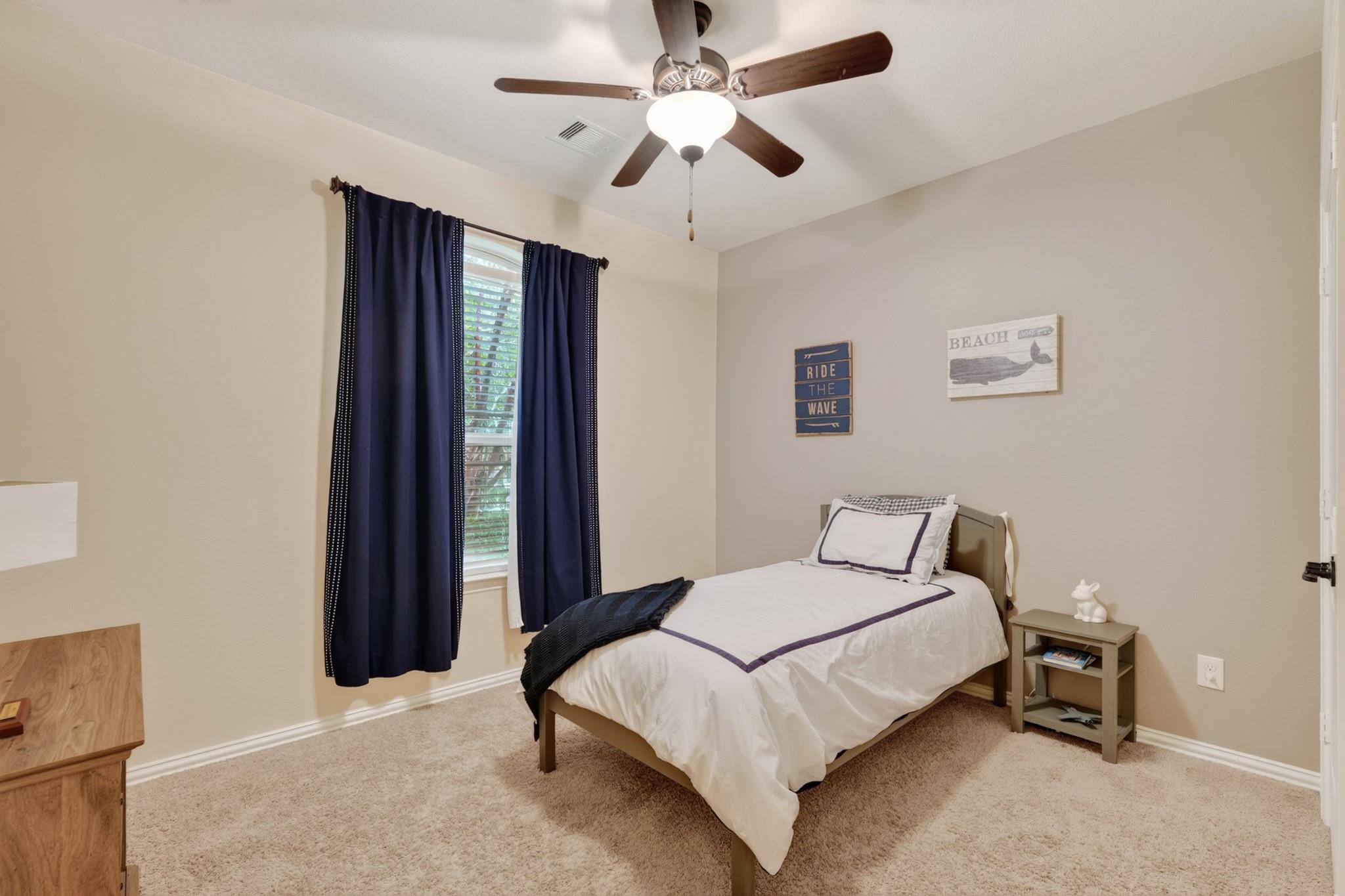 2 Arrowfeather Place