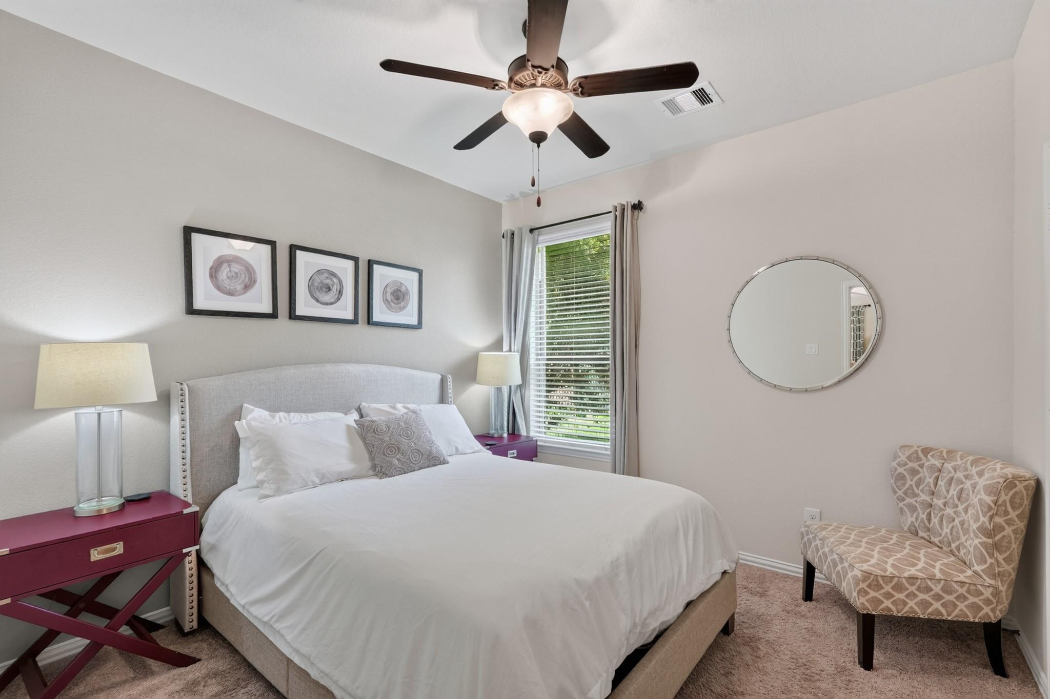 2 Arrowfeather Place