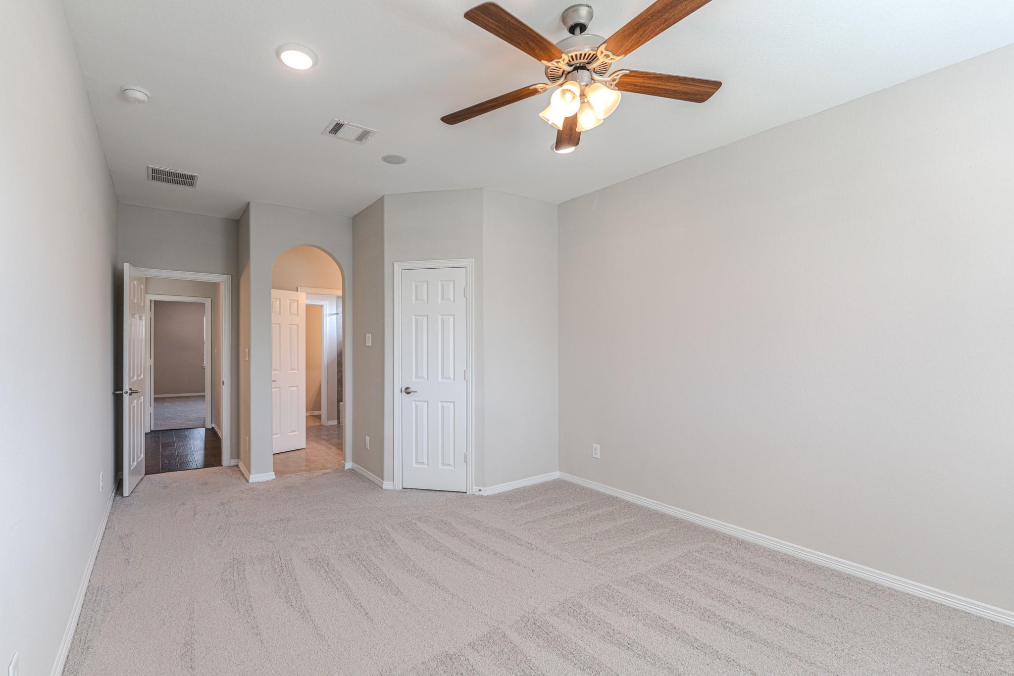 6 Winter Thicket Place