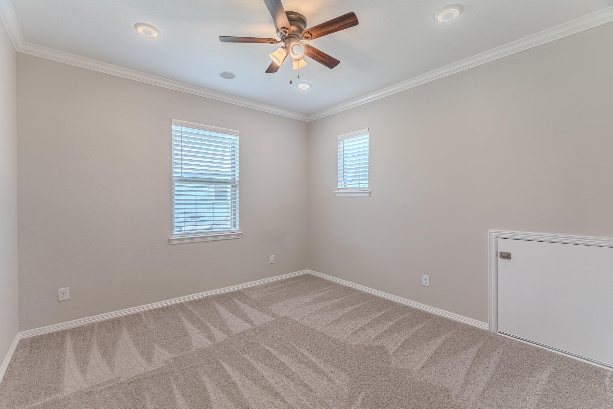 6 Winter Thicket Place