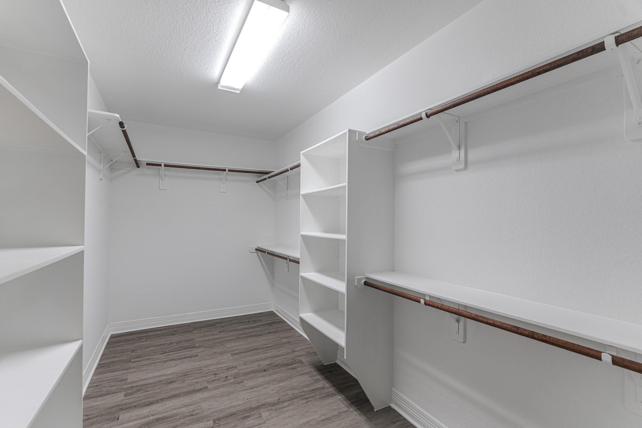 6 Winter Thicket Place