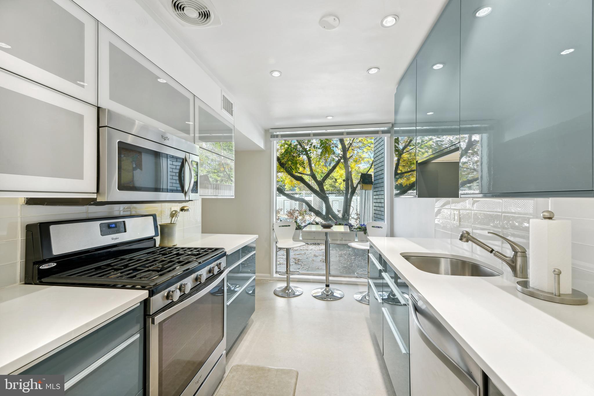 4985 BATTERY LANE 4985