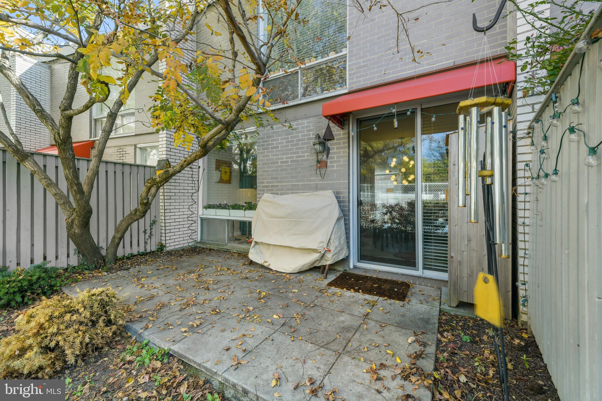 4985 BATTERY LANE 4985