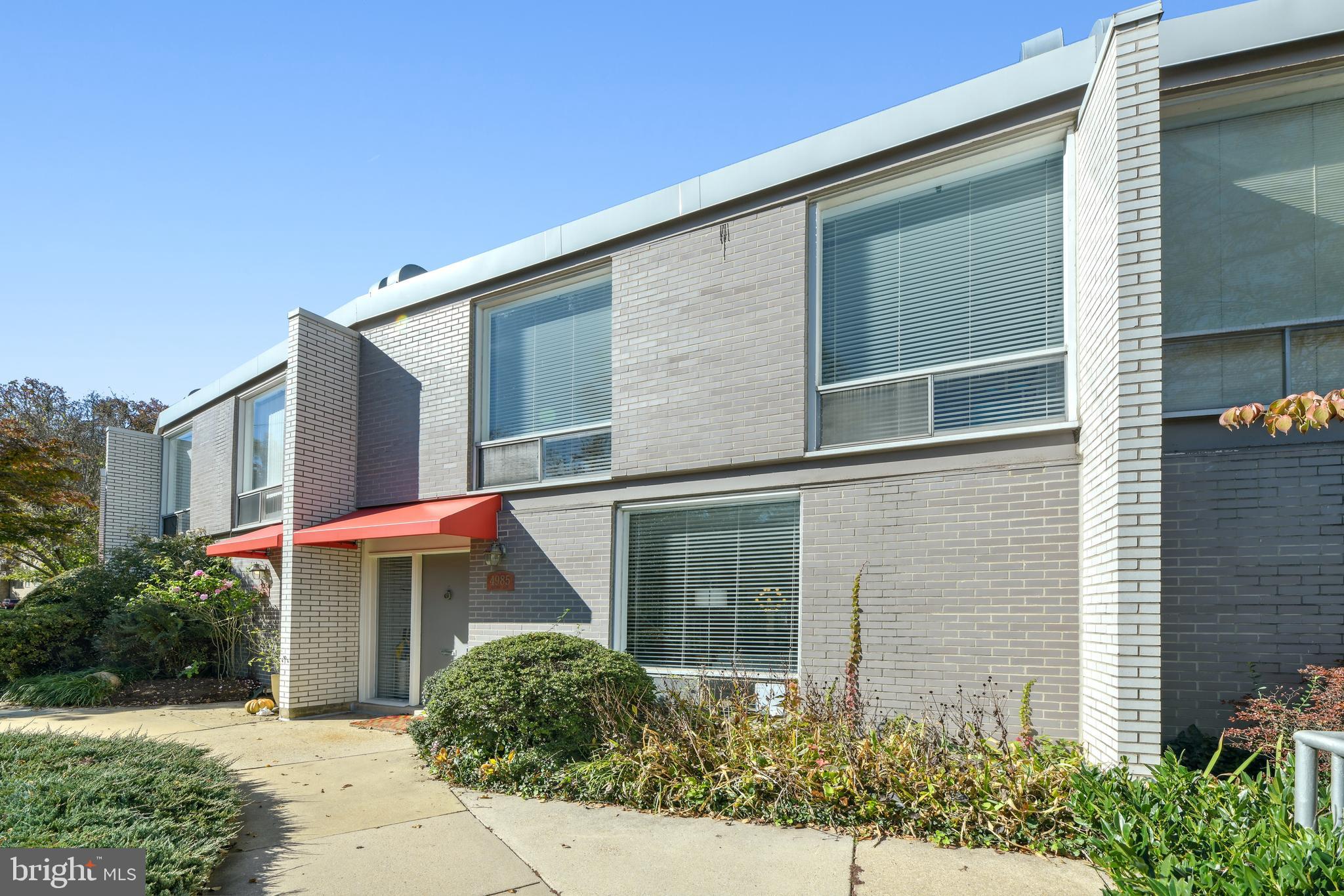4985 BATTERY LANE 4985